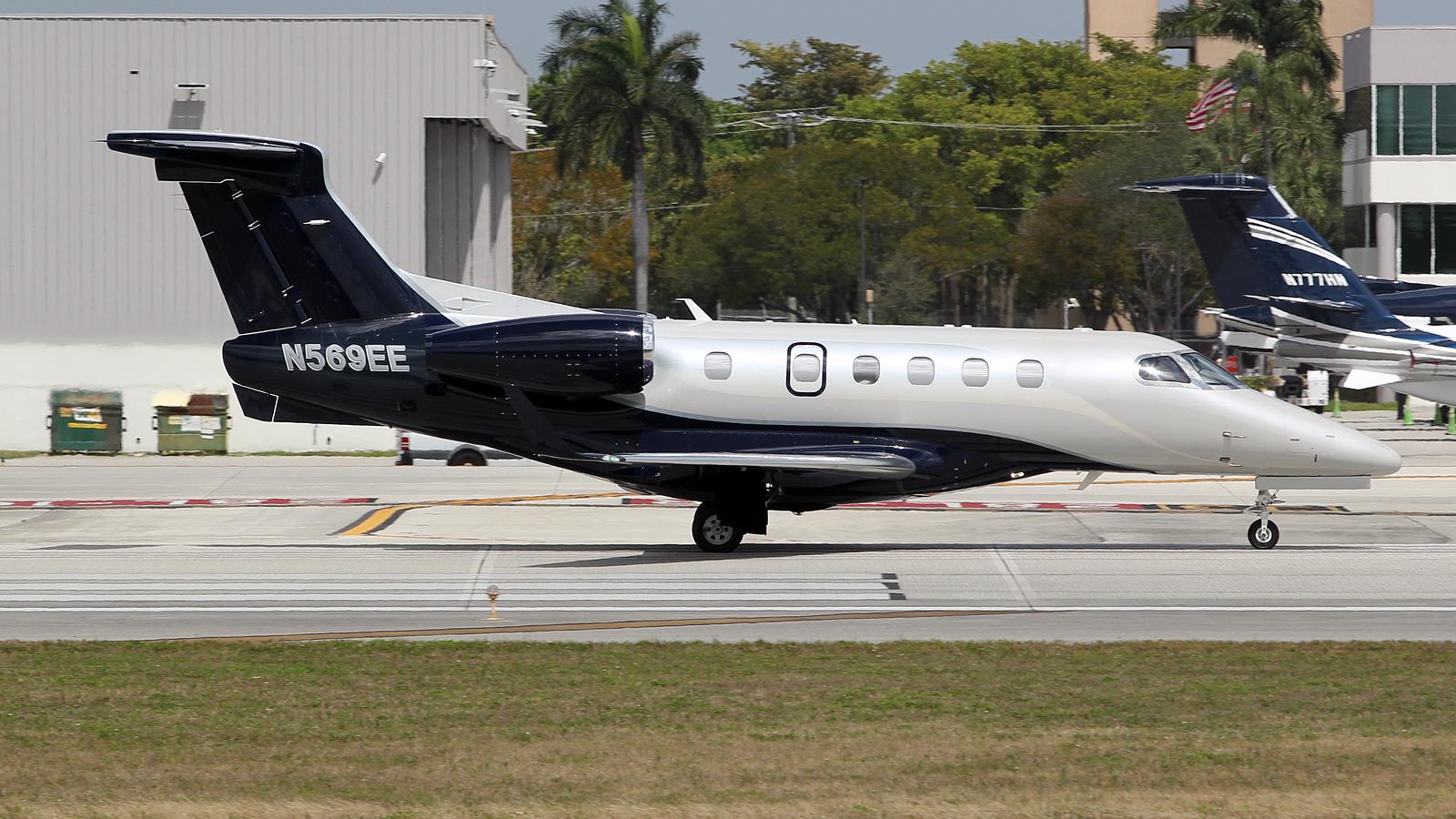 C6-BFZ @ FLL - at fll - by Ronald