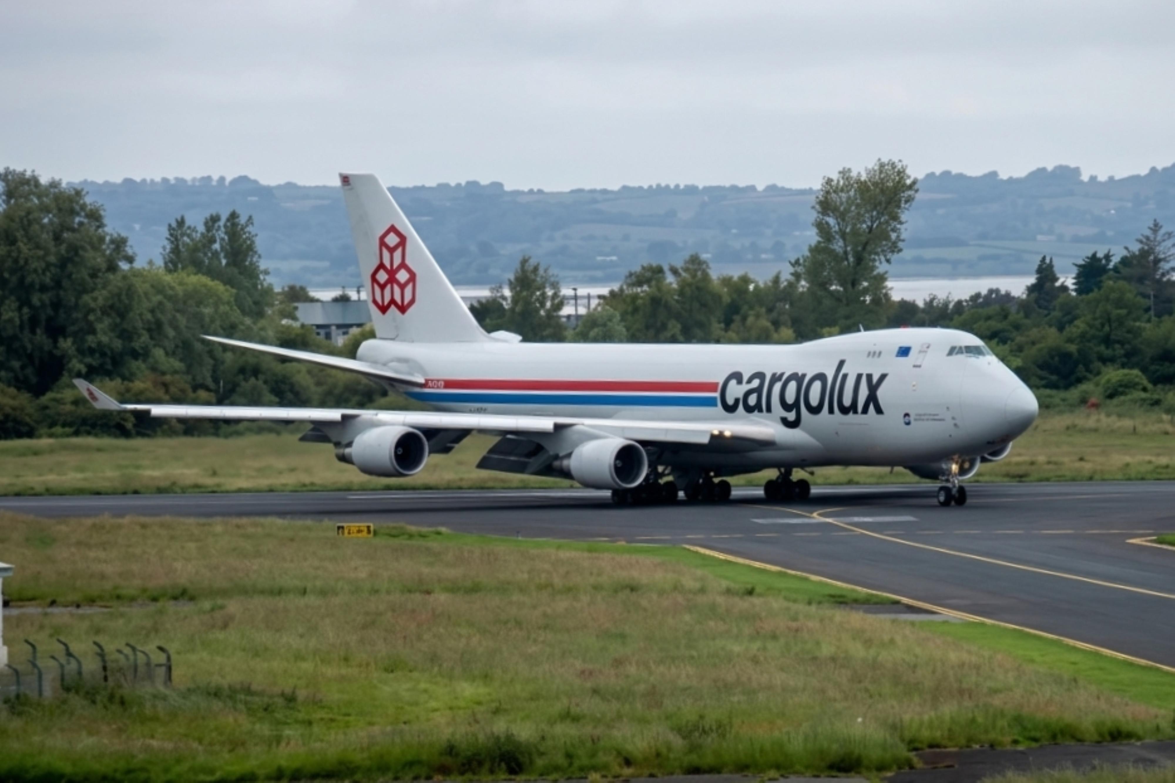 LX-LCV @ EINN - LX-LCV 1997 B747-400F Cargolux SNN 
 - by PhilR
