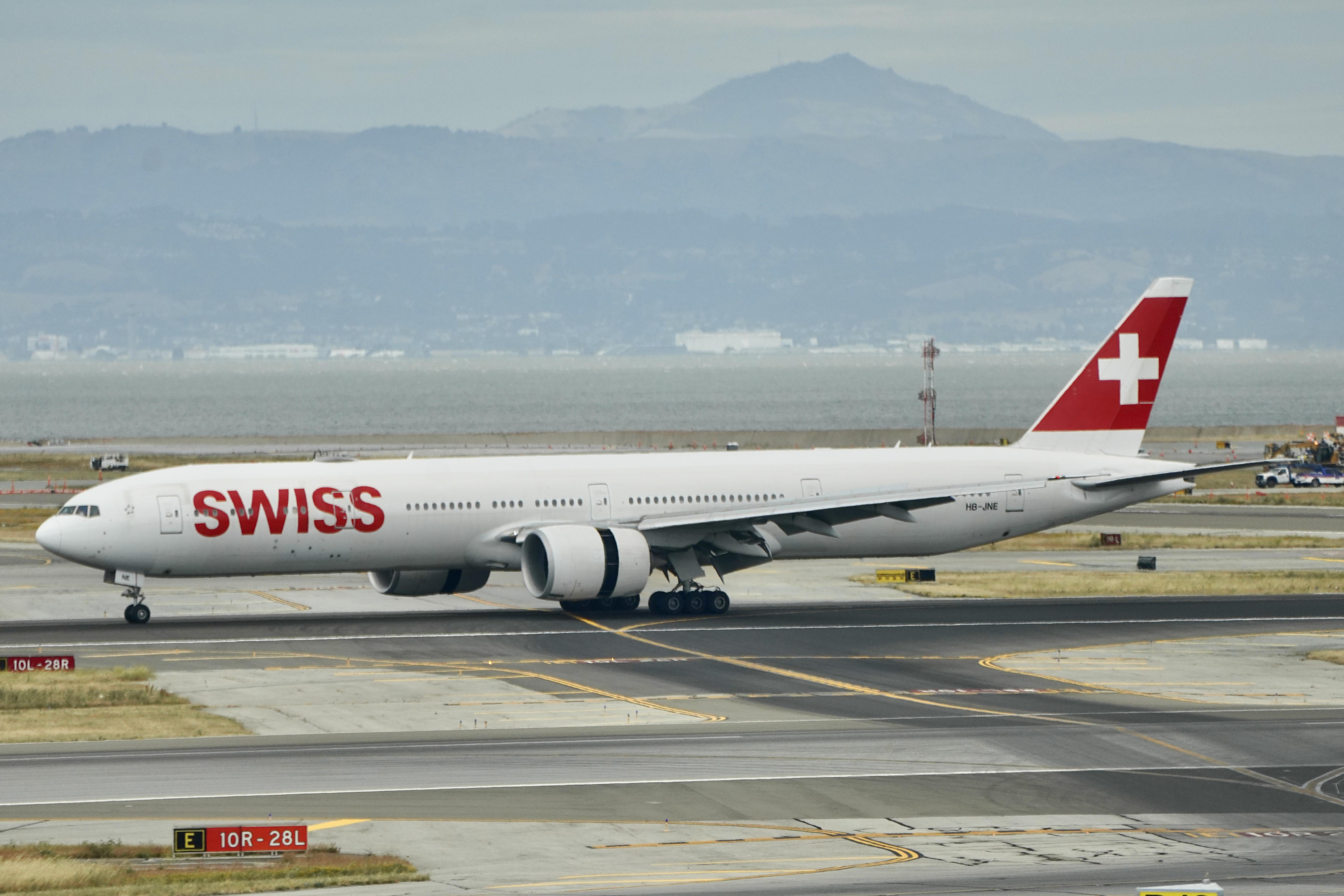 HB-JNE photo, click to enlarge