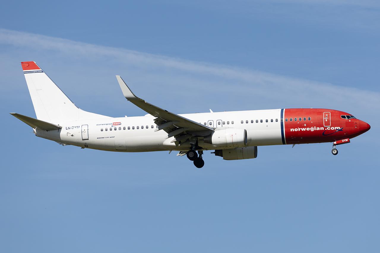 LN-DYM @ LOWW - Norwegian 737-800 - by Andy Graf