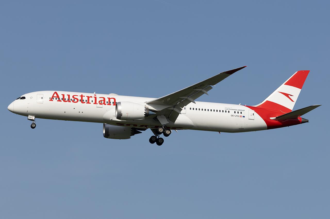 OE-LPG @ LOWW - Austrian 787-9 - by Andy Graf