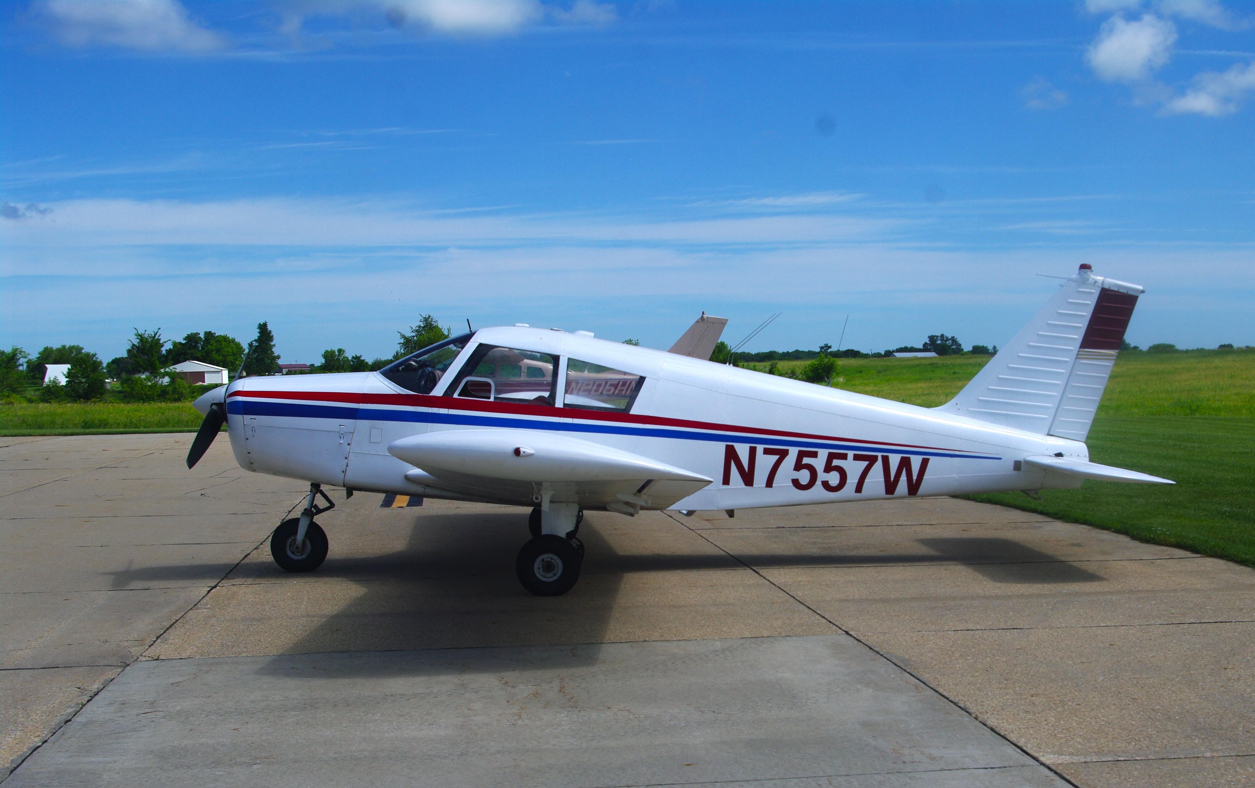N7557W photo, click to enlarge