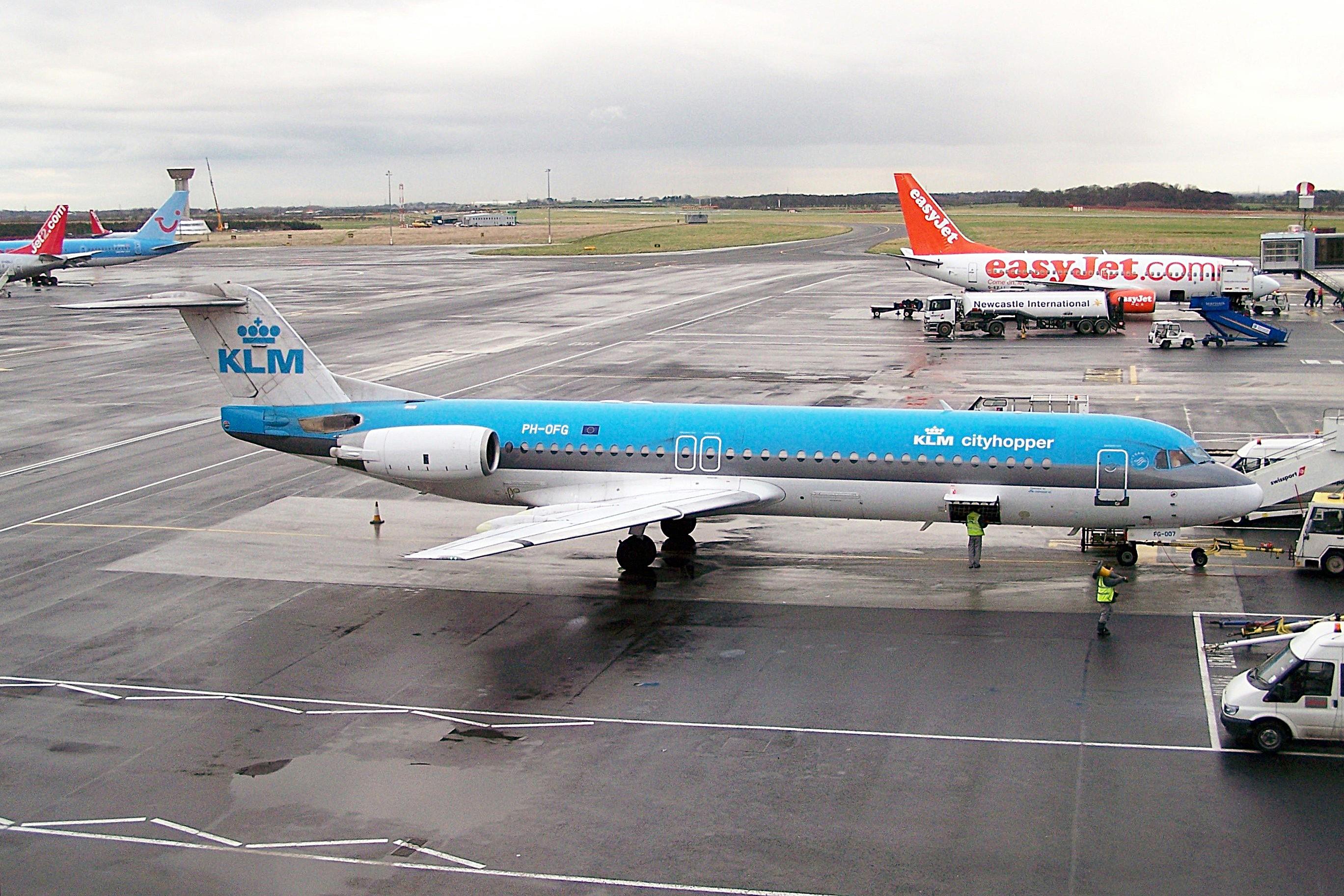 PH-OFG @ EGNT - PH-OFG 1989 Fokker F-100 KLM Cityhopper NCL  - by PhilR