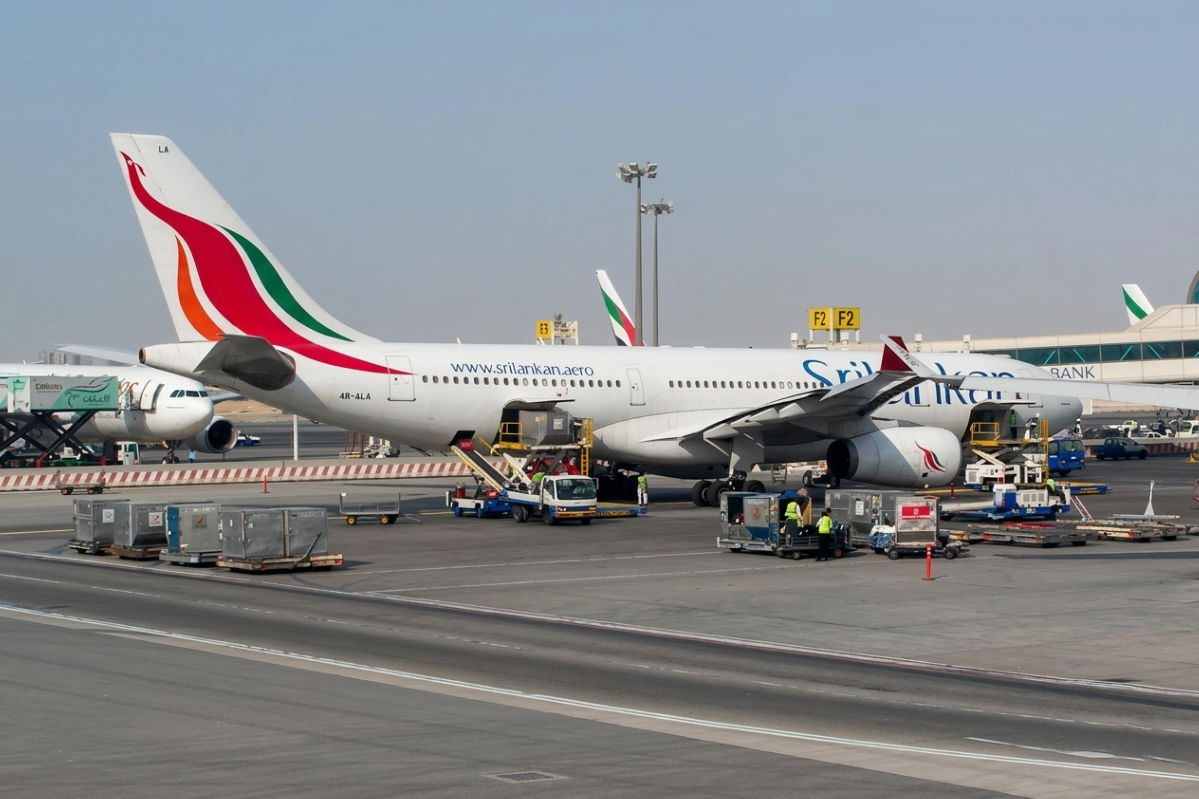 4R-ALA @ OMDB - 4R-ALA A330-200 Sri Lankan DXB 
 - by PhilR