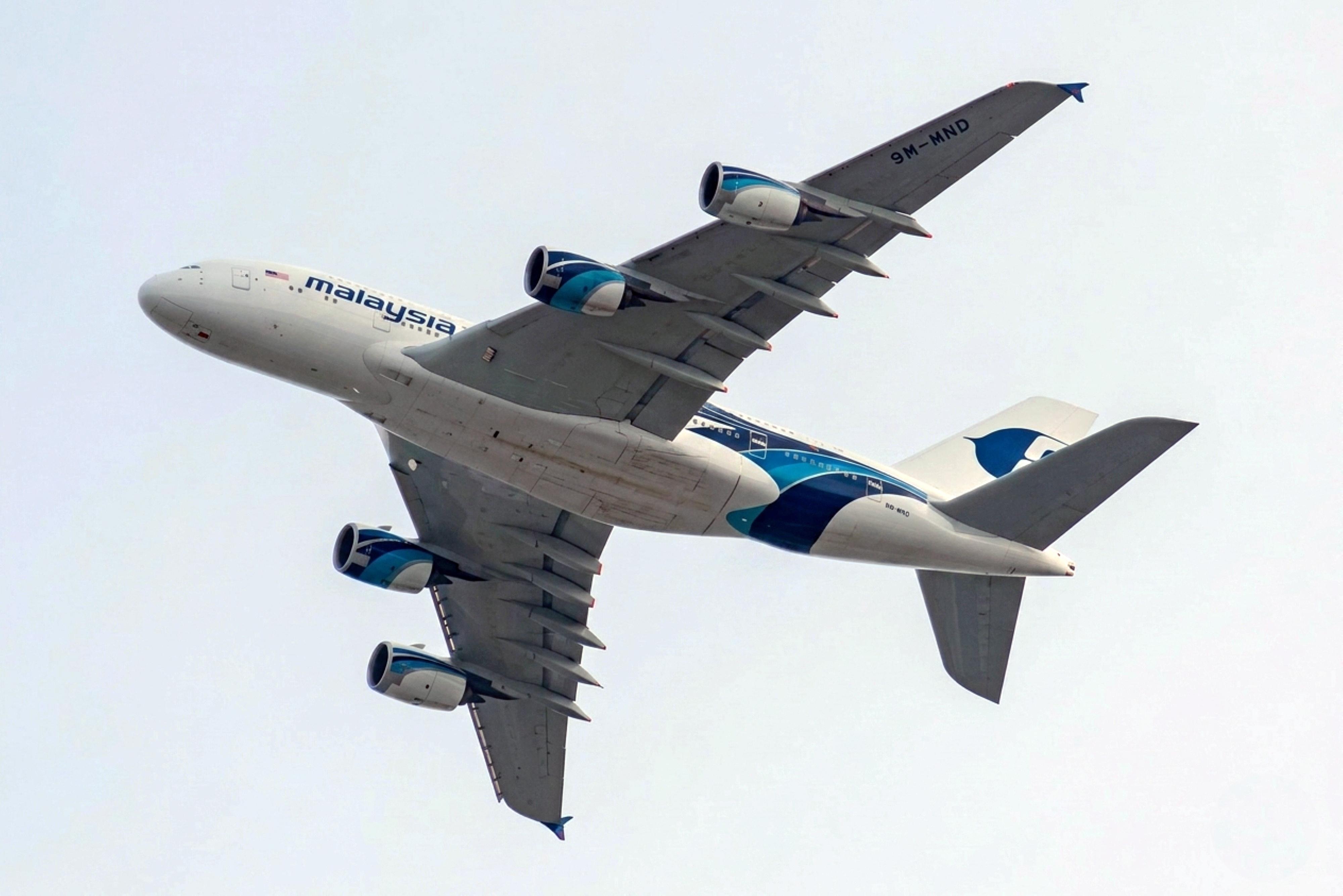 9M-MND @ EGLL - 9M-MND 2012 A380-800 Malaysian Airlines Woodley
 - by PhilR