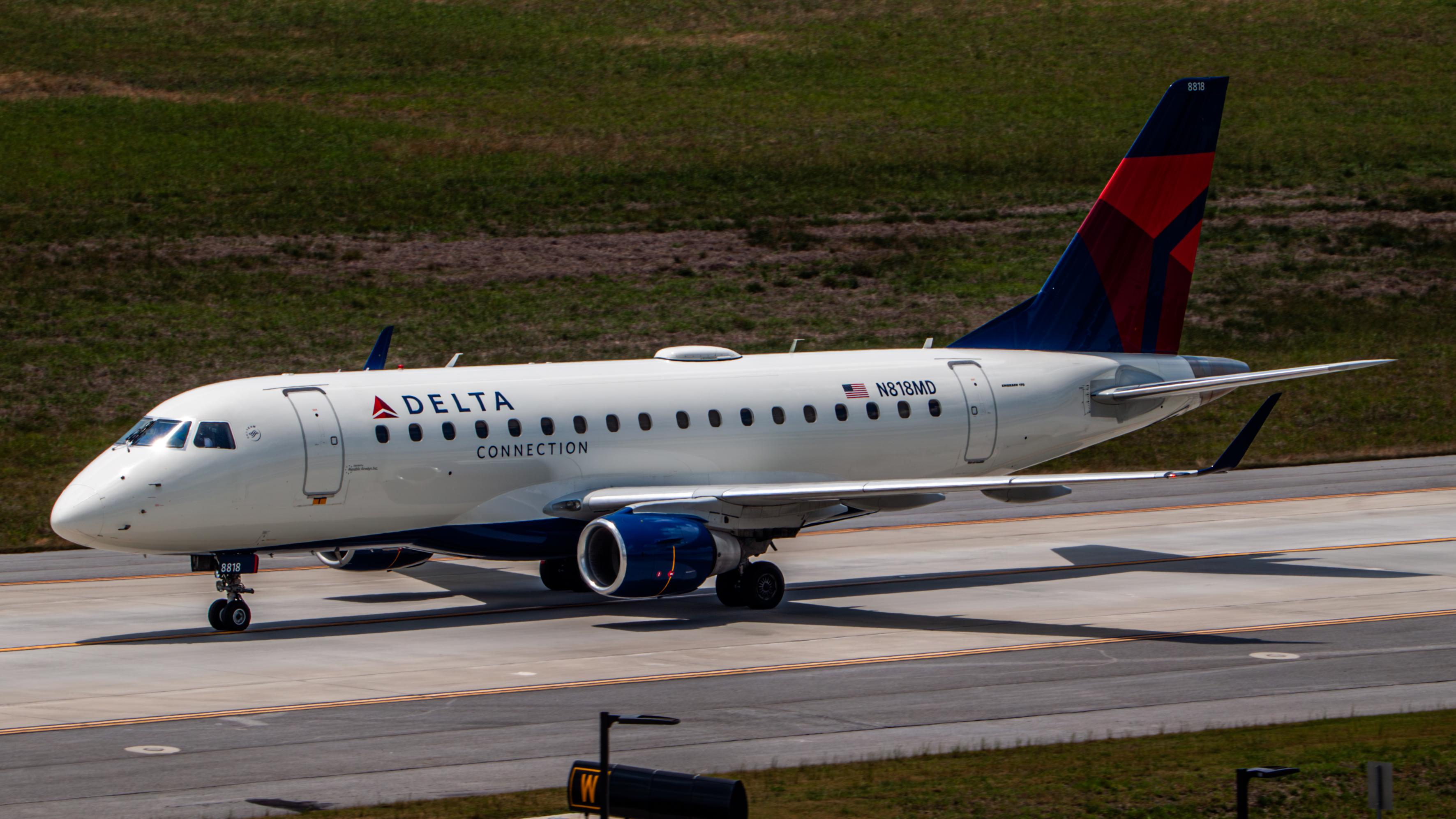 N818MD @ KATL - Delta/Republic E170 - by AviationLover50