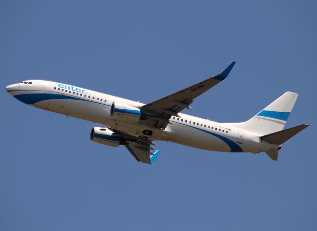 SP-ENL @ LFBO - Climbing after take off from rwy 32R - by Shunn311