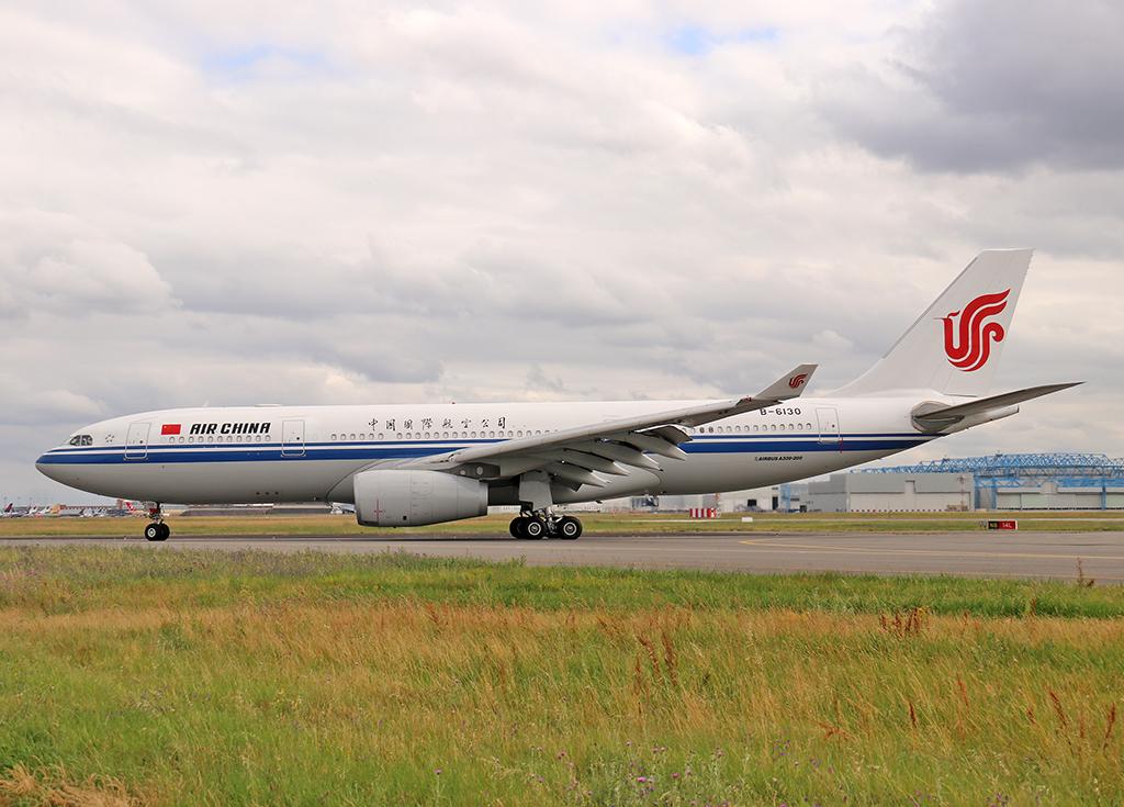 B-6130 @ LFBO - Taxiing to the Terminal... - by Shunn311