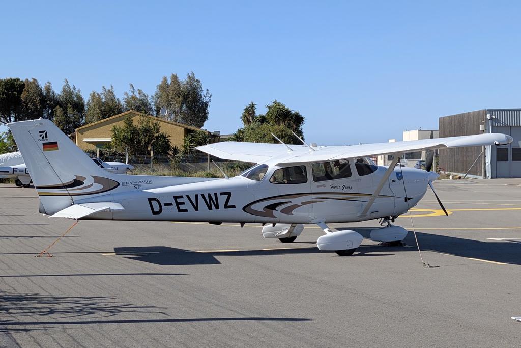 D-EVWZ @ LFKC - Parked - by micka2b