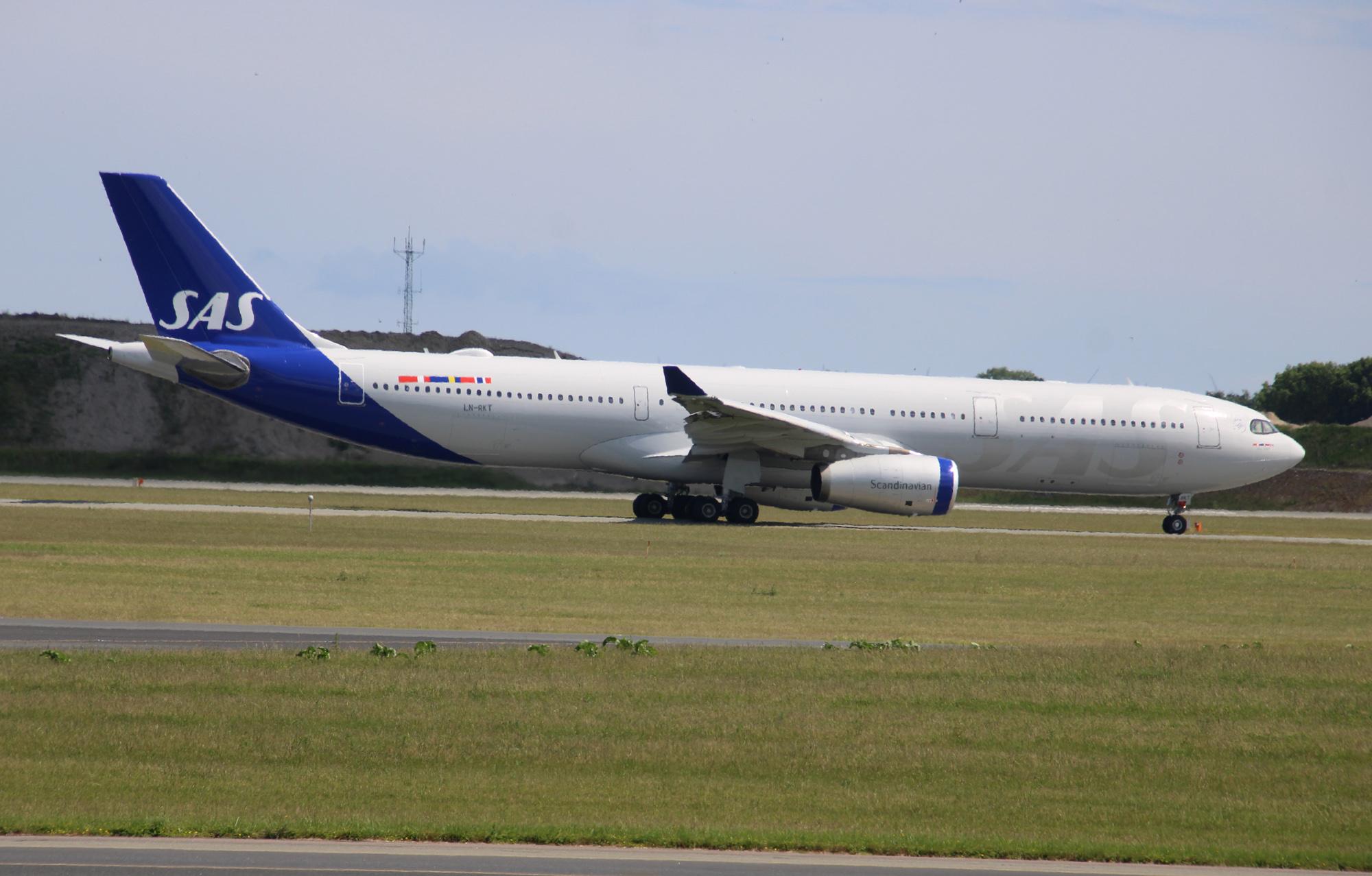 LN-RKT photo, click to enlarge