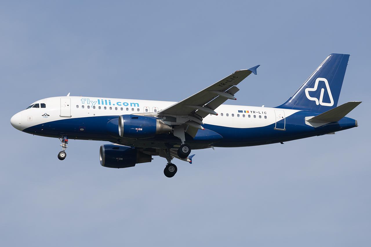 YR-LIC @ LOWW - FlyLili A319 - by Andy Graf
