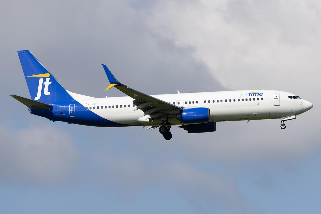 OY-JZP @ LOWW - Jettime 737-800 - by Andy Graf