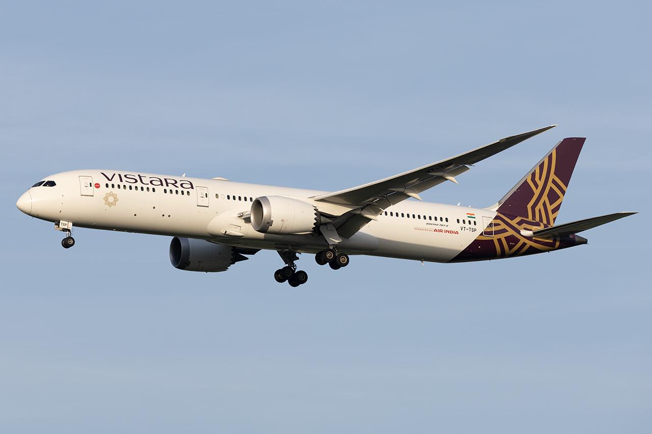 VT-TSP @ LOWW - Vistara 787-9 - by Andy Graf