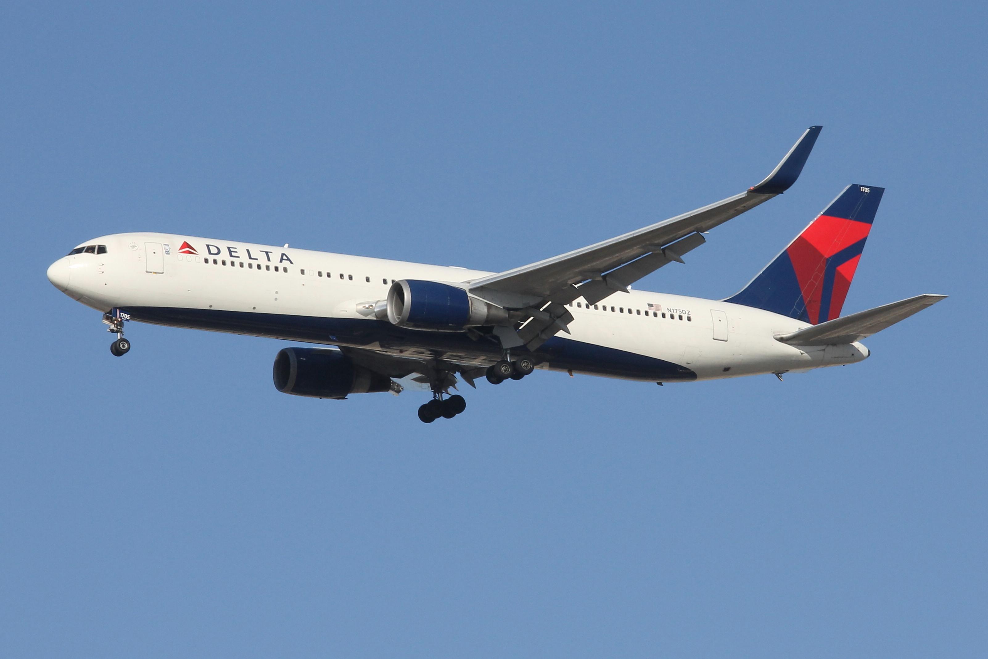 N175DZ @ LMML - Boeing 767-332 reg N175DZ of Delta Air Lines landing in Malta on RW13 coming direct from JFK. - by raymond
