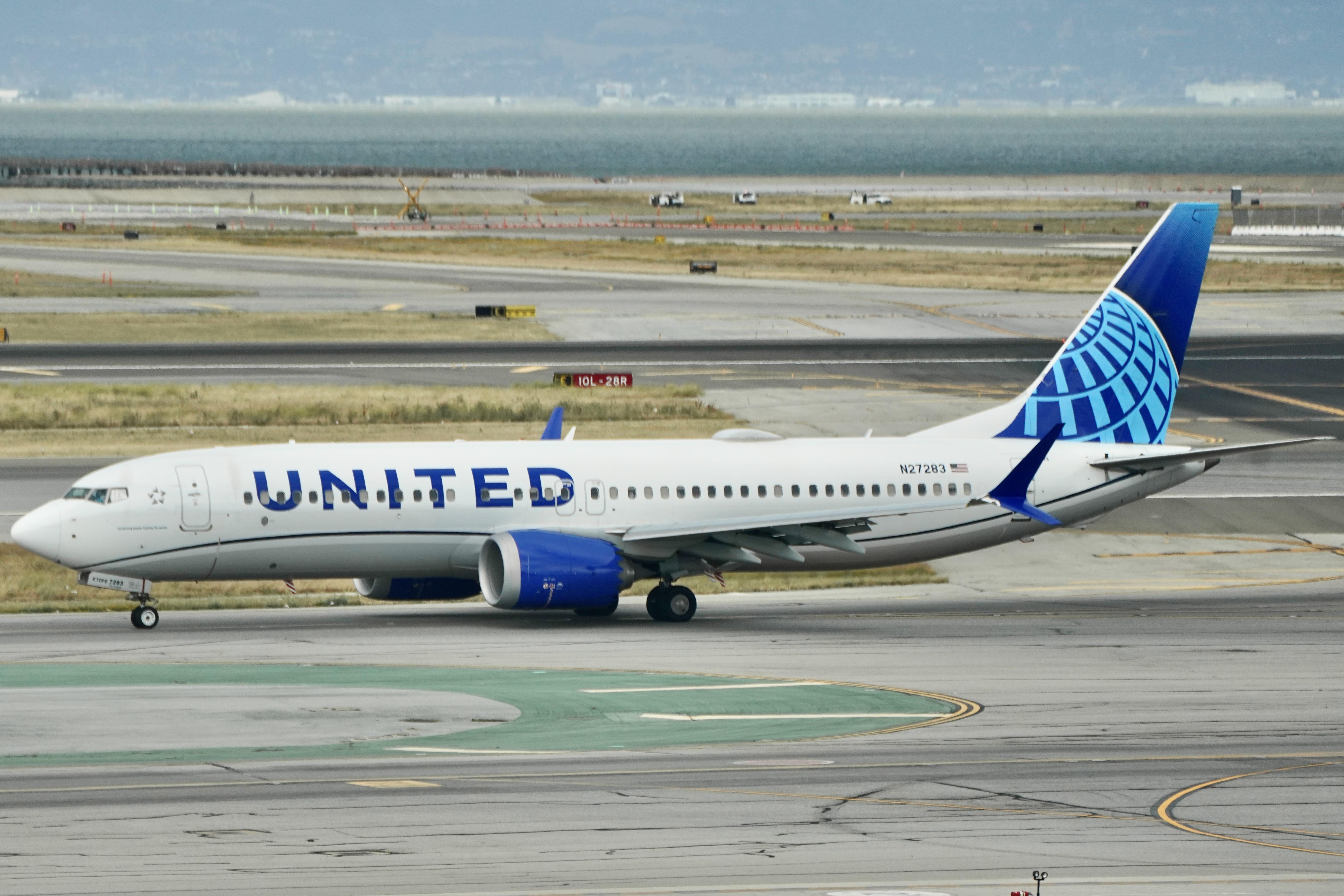 N27283 @ KSFO - Sky Terrace SFO 2026.  - by ClaytonEddy