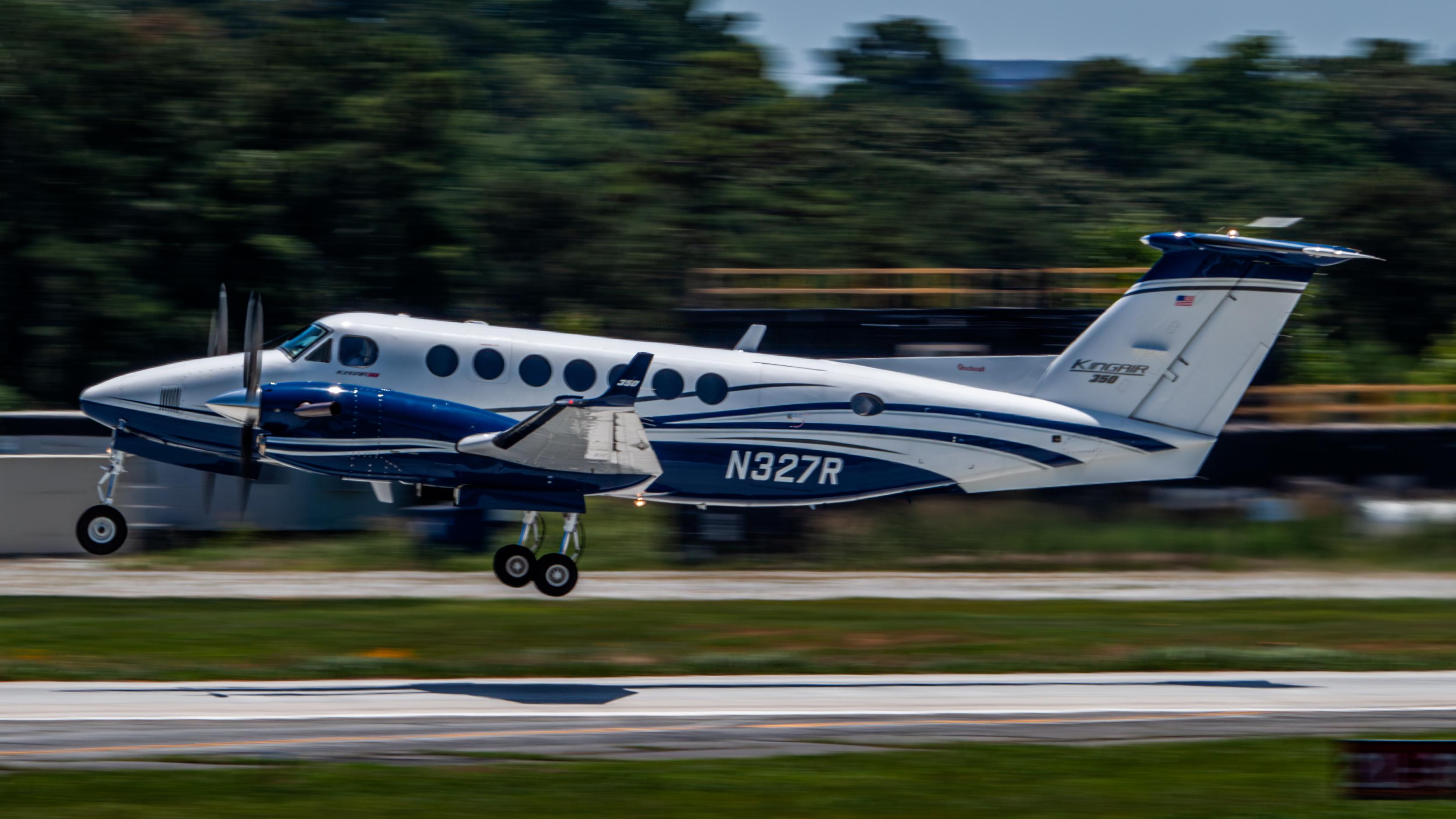 N327R @ KPDK - King Air 350 - by AviationLover50