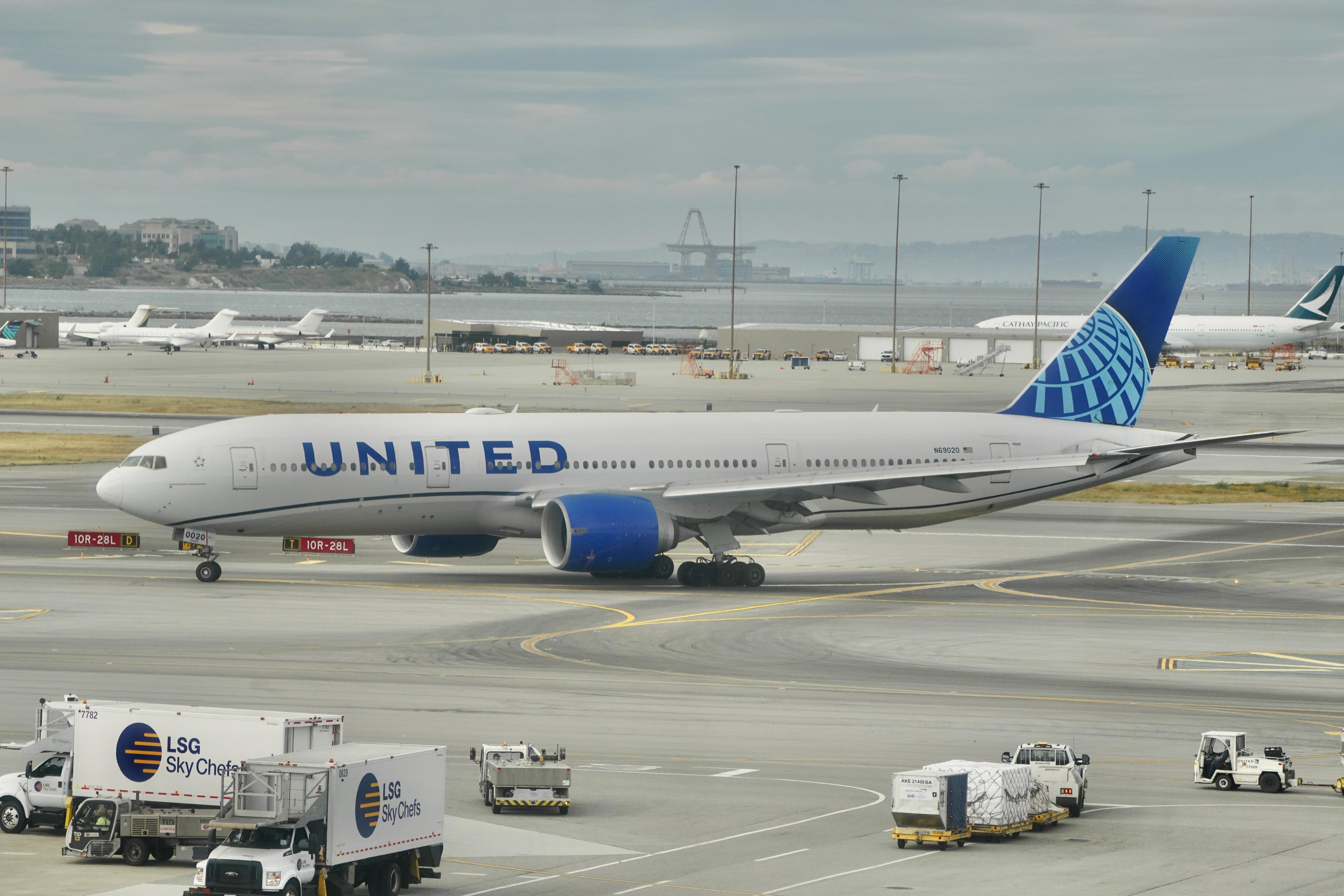 N69020 @ KSFO - Sky Terrace SFO 2026.  - by ClaytonEddy
