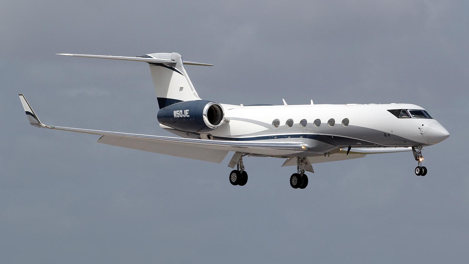 N50JE @ FLL - at fll - by Ronald