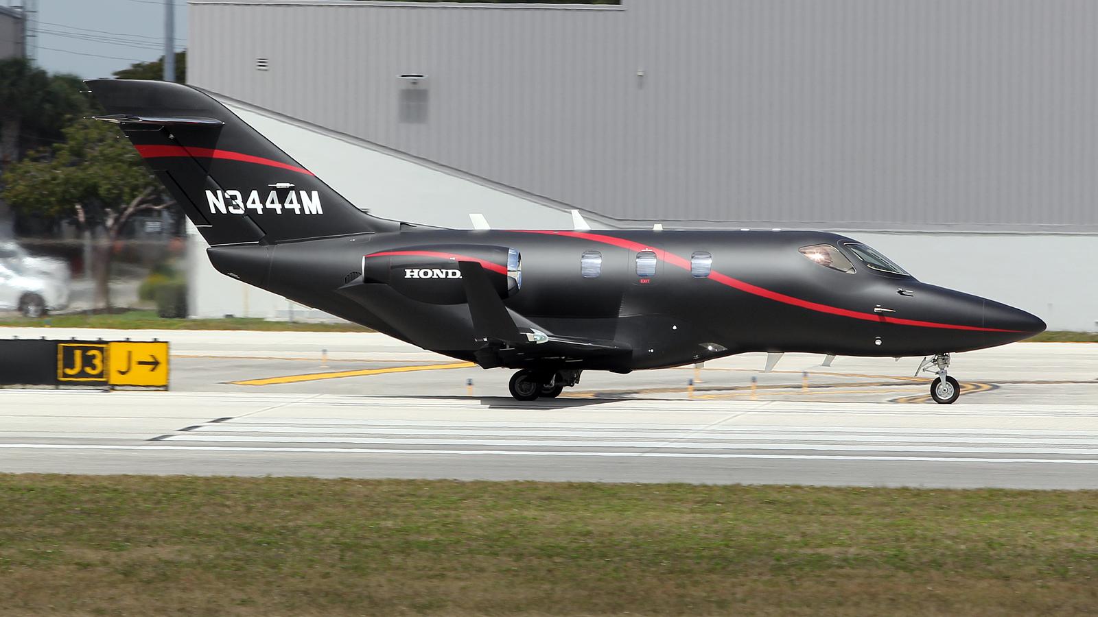 N50JE @ FLL - at fll - by Ronald