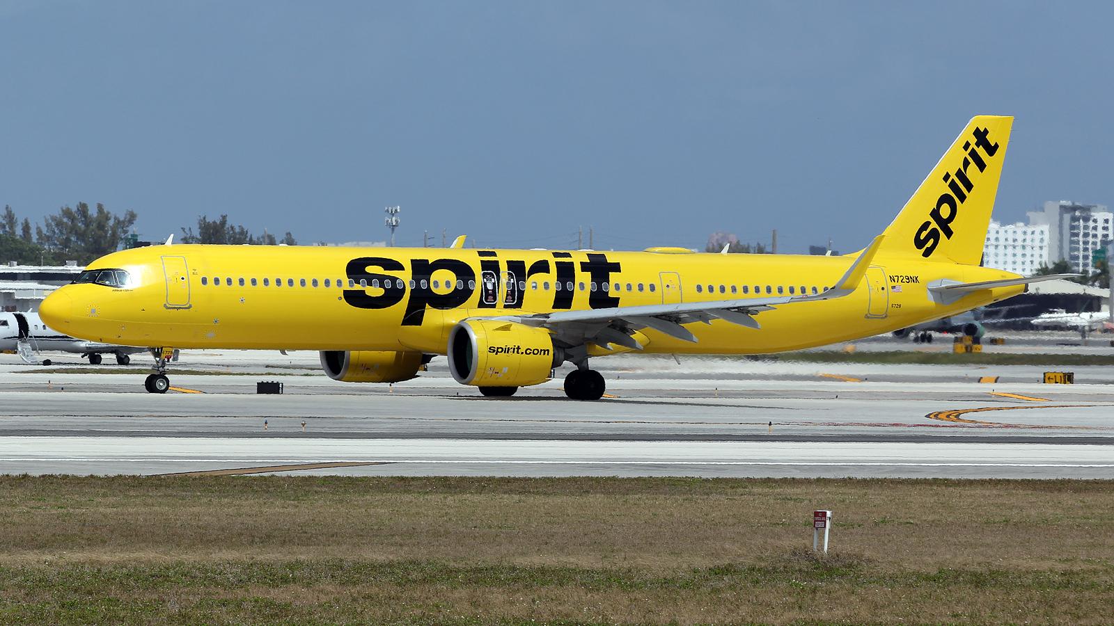 N729NK @ FLL - at fll - by Ronald