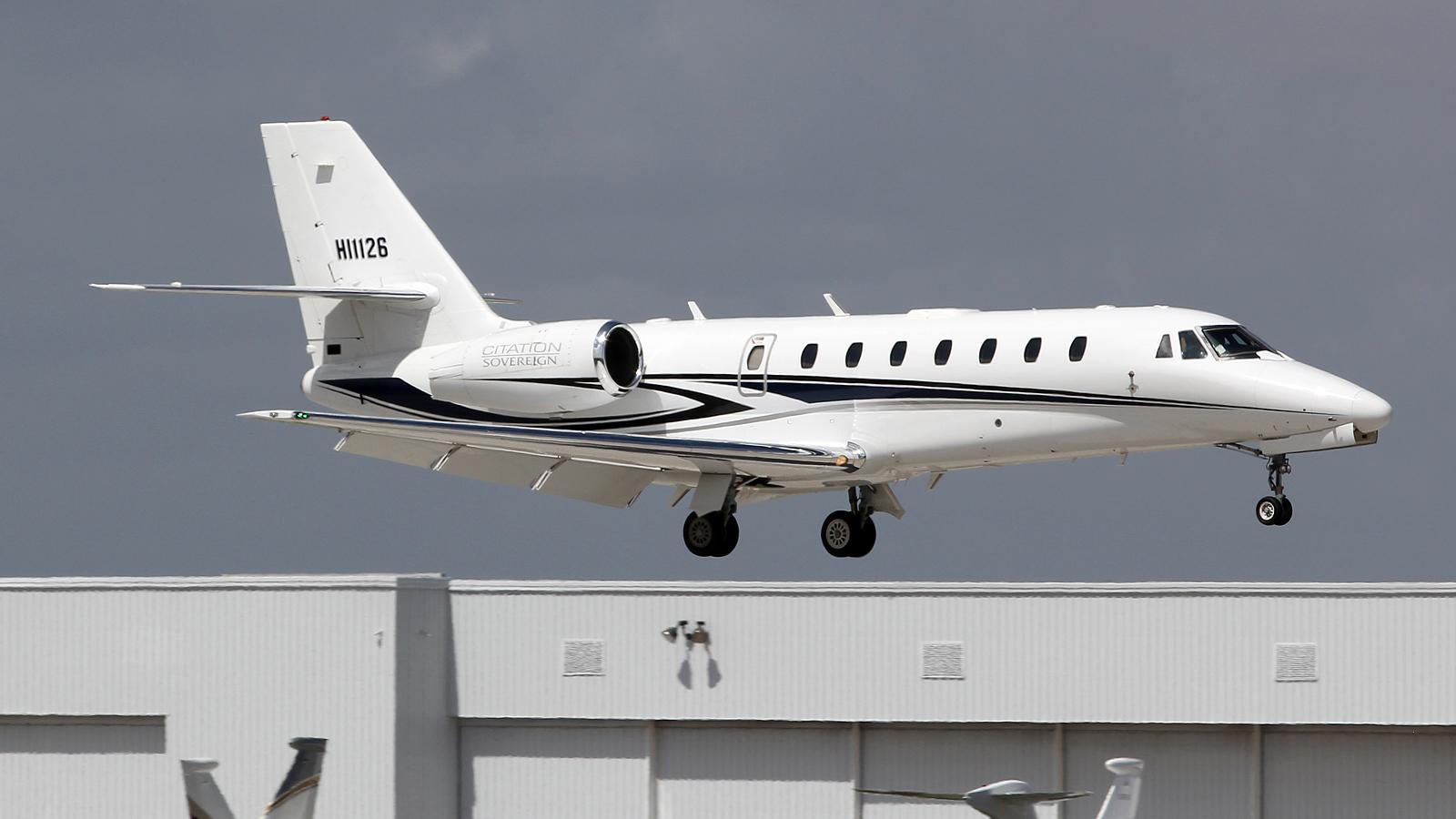 N729NK @ FLL - at fll - by Ronald