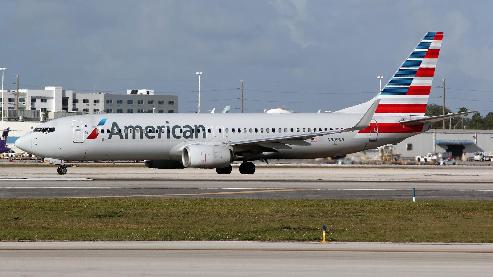 N909NN photo, click to enlarge