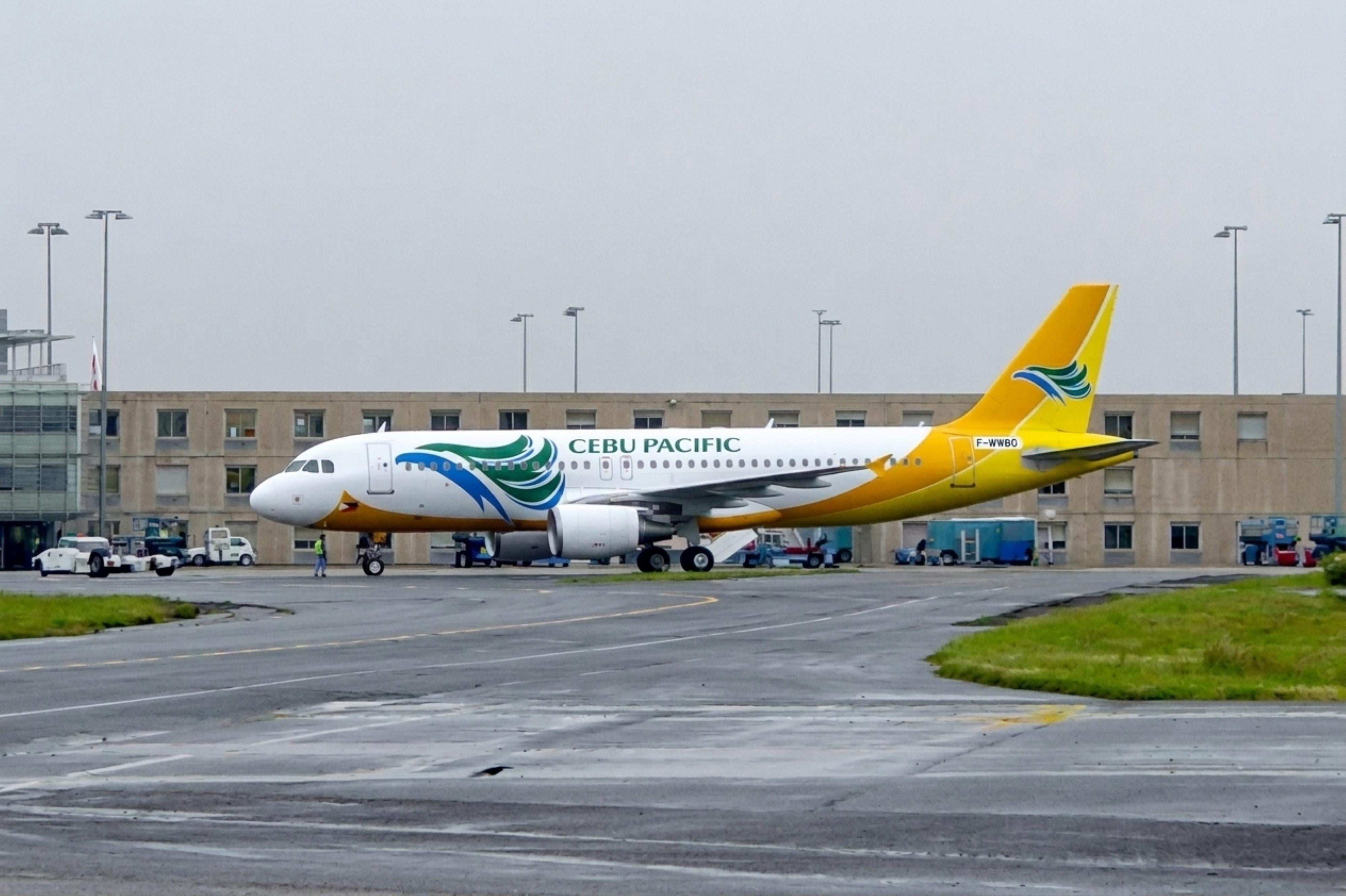 RP-C3241 @ EINN - F-WWBO (RP-C3241) 2005 A320-214 Cebu Pacific Airbus A320 TLS 
 - by PhilR