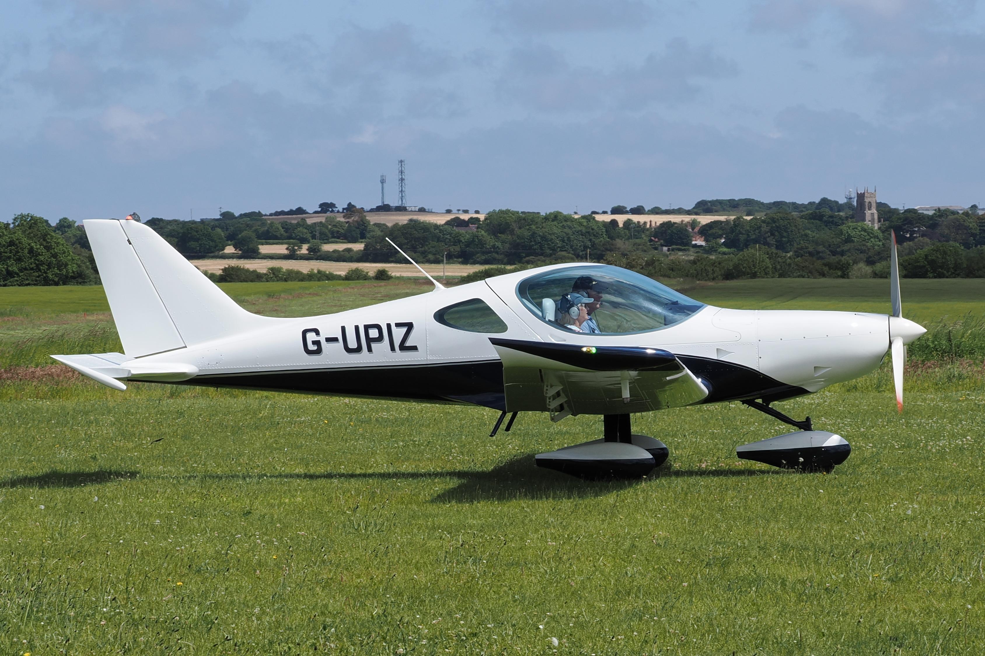 G-UPIZ photo, click to enlarge