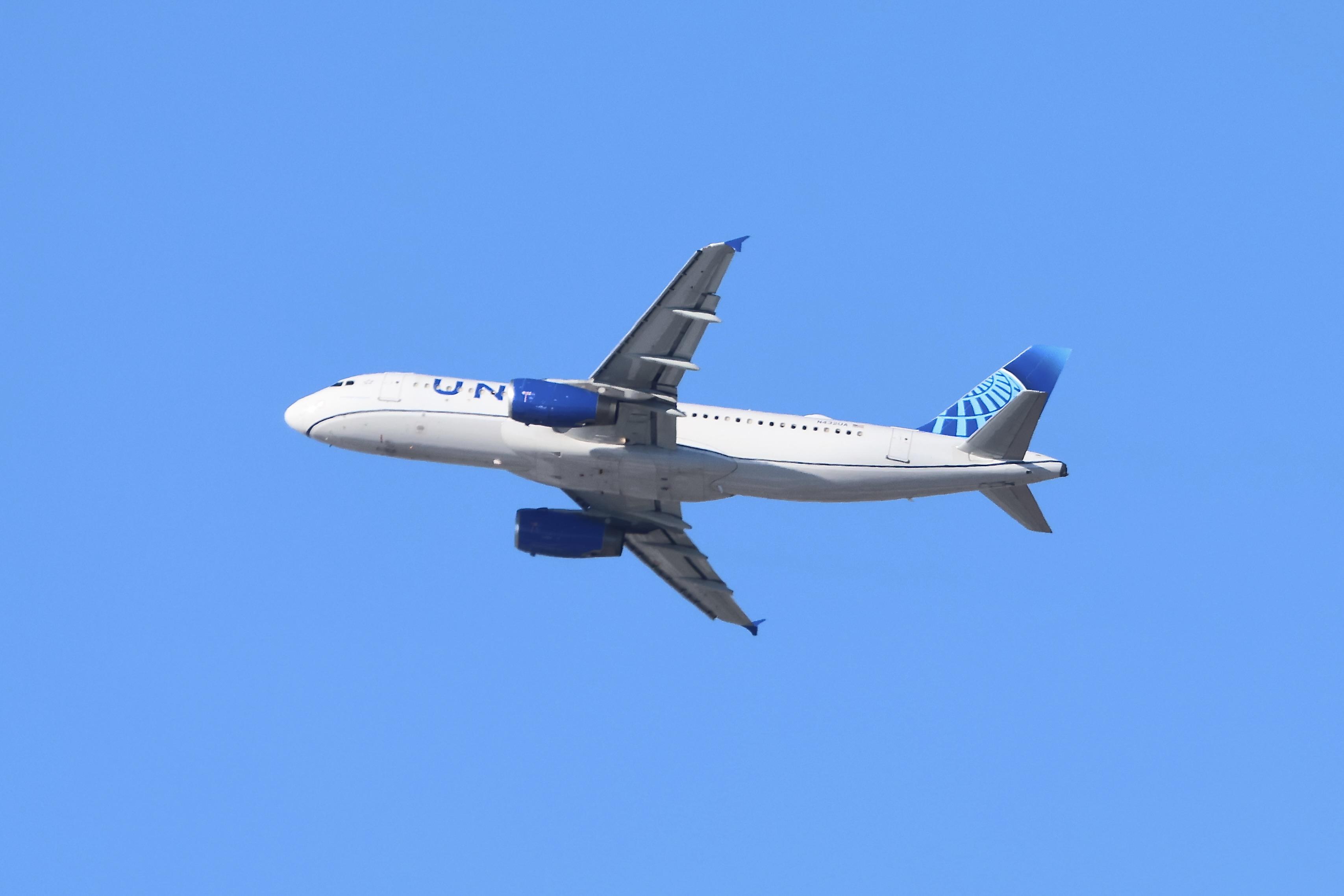 N432UA photo, click to enlarge