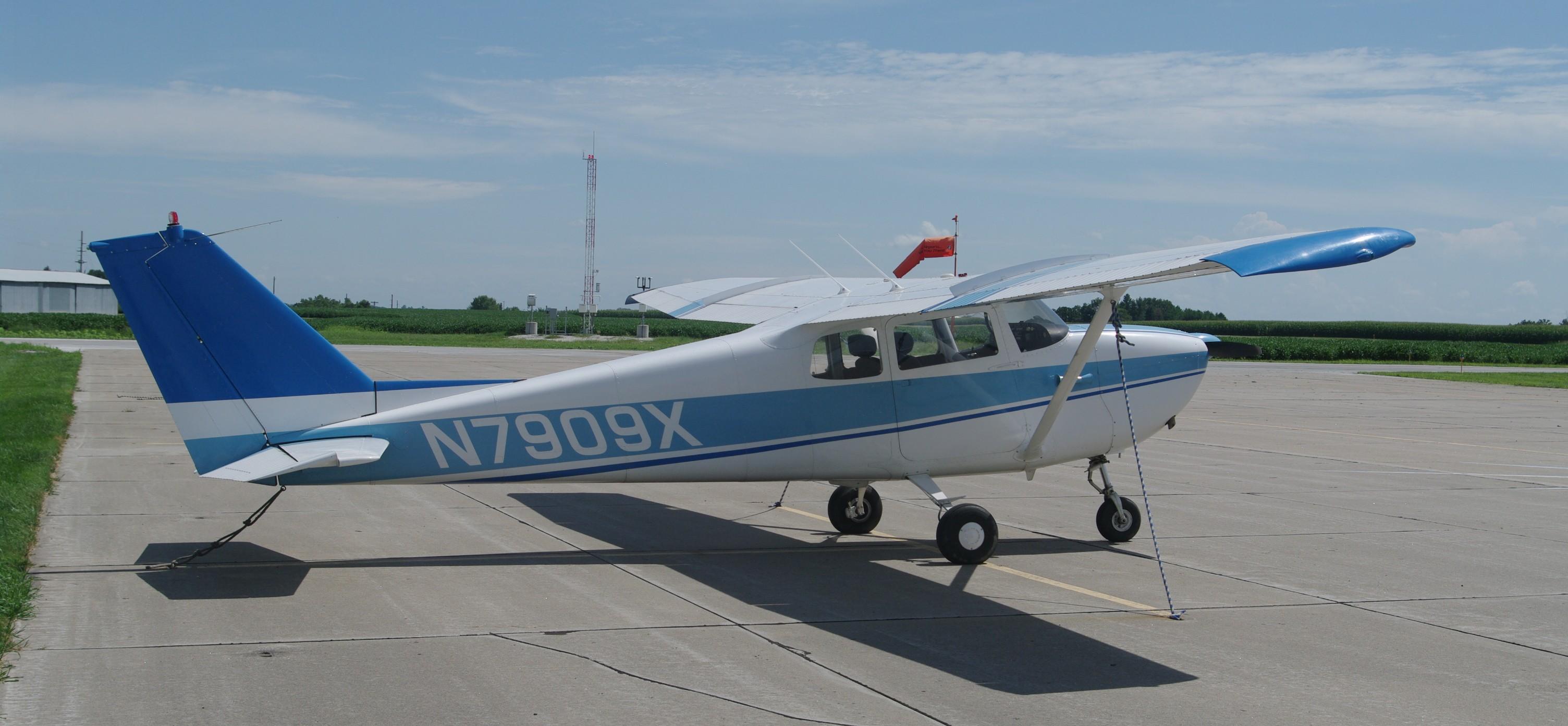 N7909X photo, click to enlarge