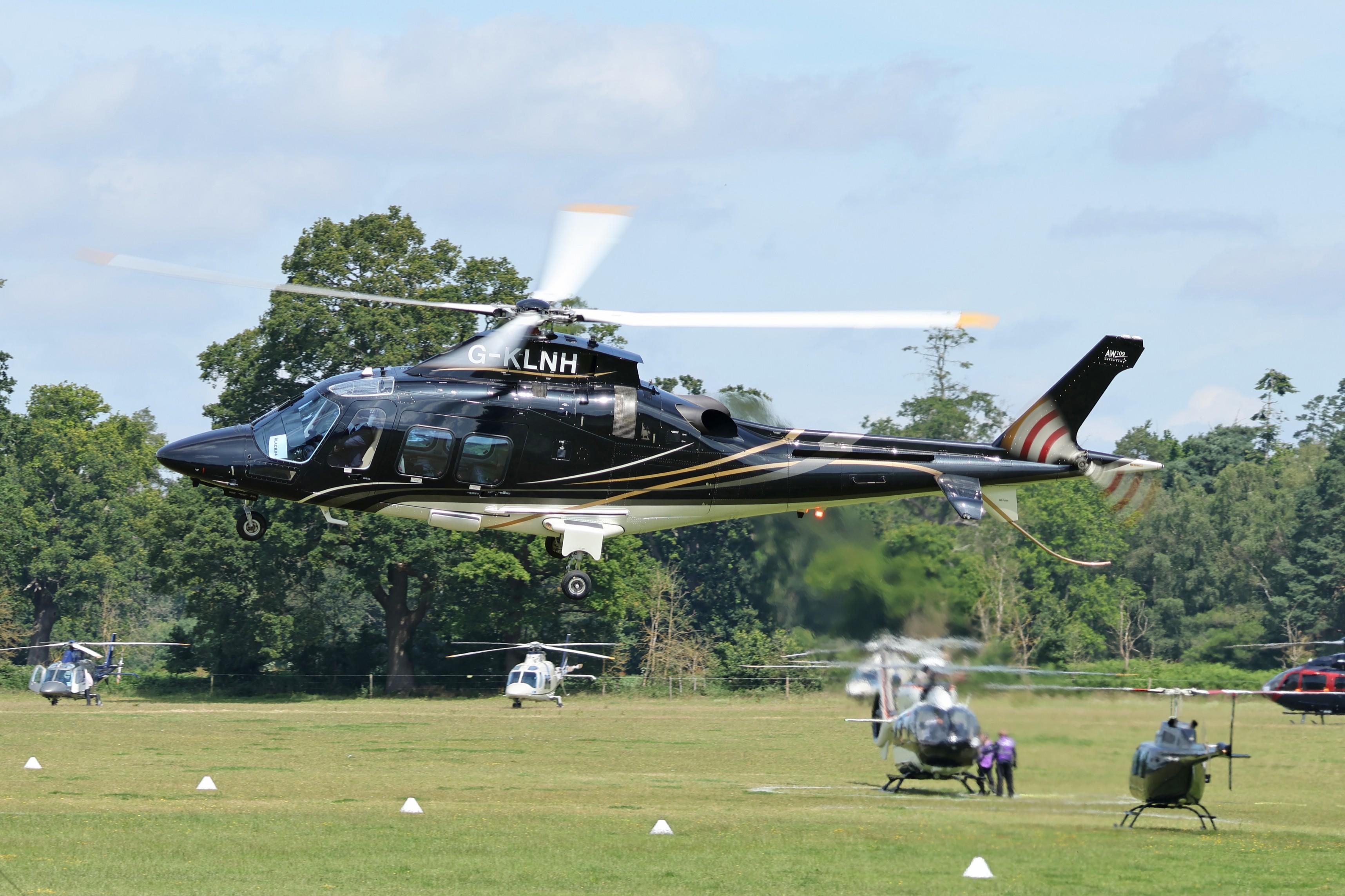 G-KLNH @ ASCOT - G-KLNH 2016 Leonardo AW109SP Grand New Ascot Heliport 
 - by PhilR