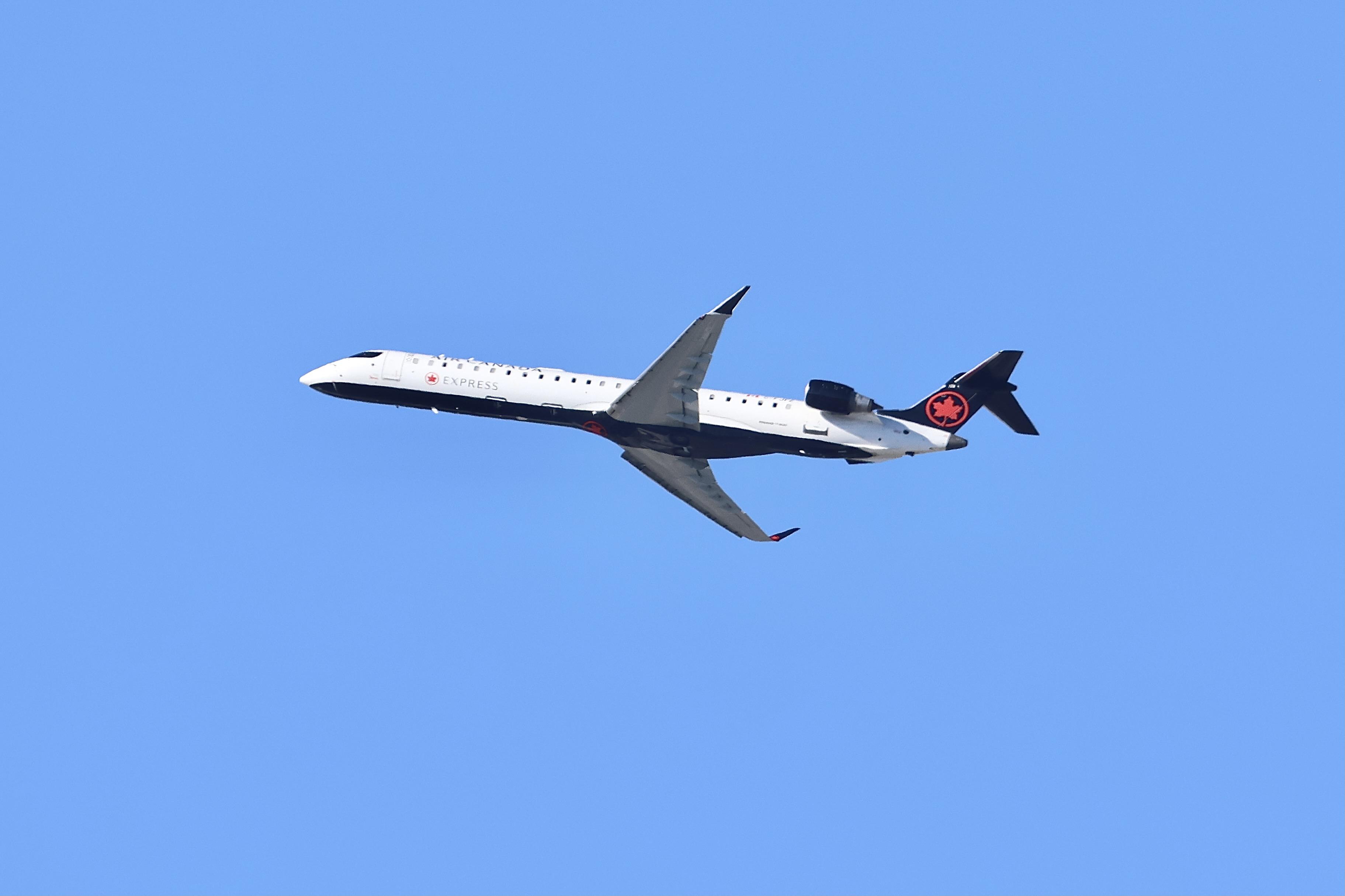 C-FJFZ photo, click to enlarge