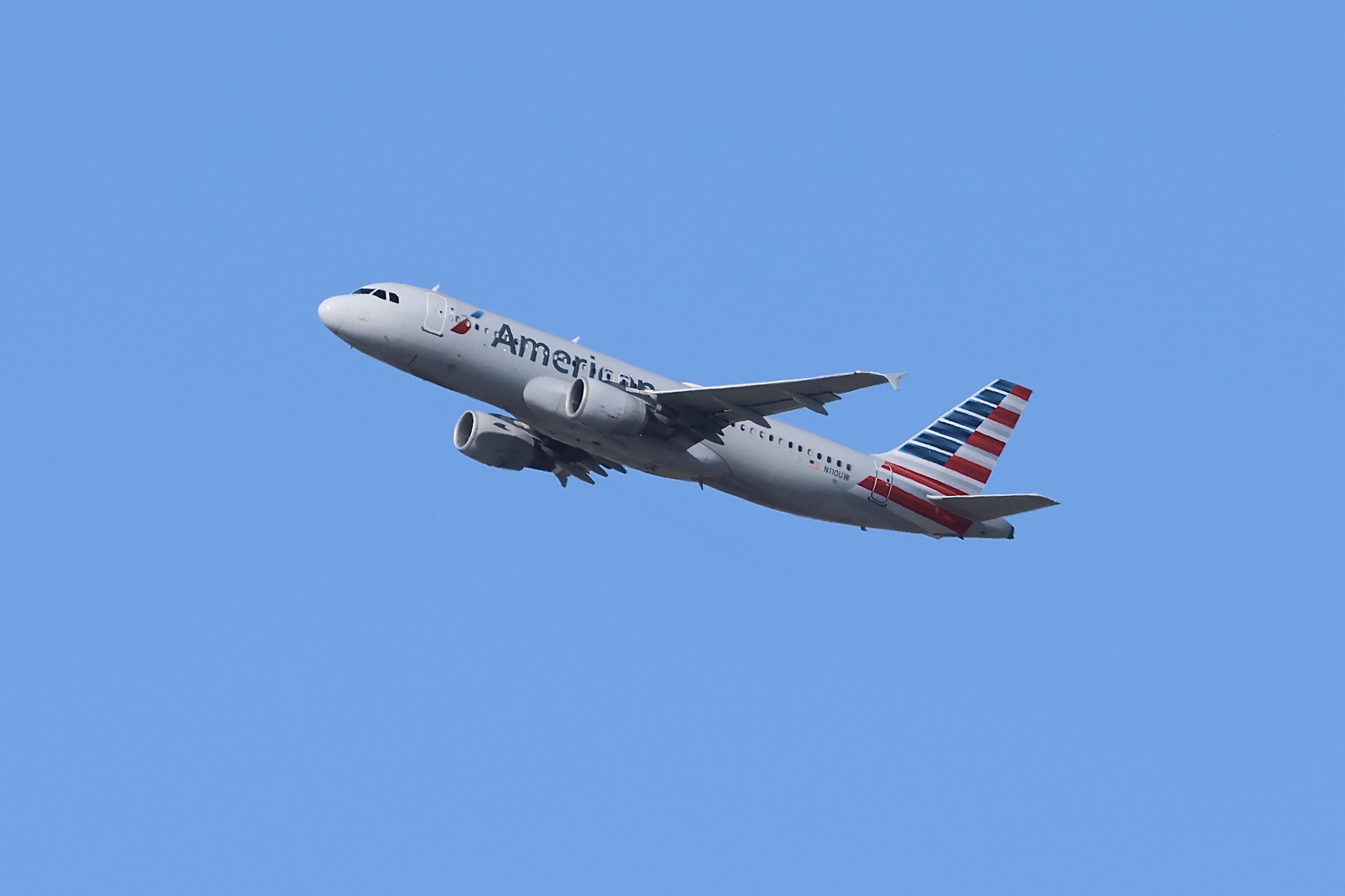 N110UW photo, click to enlarge