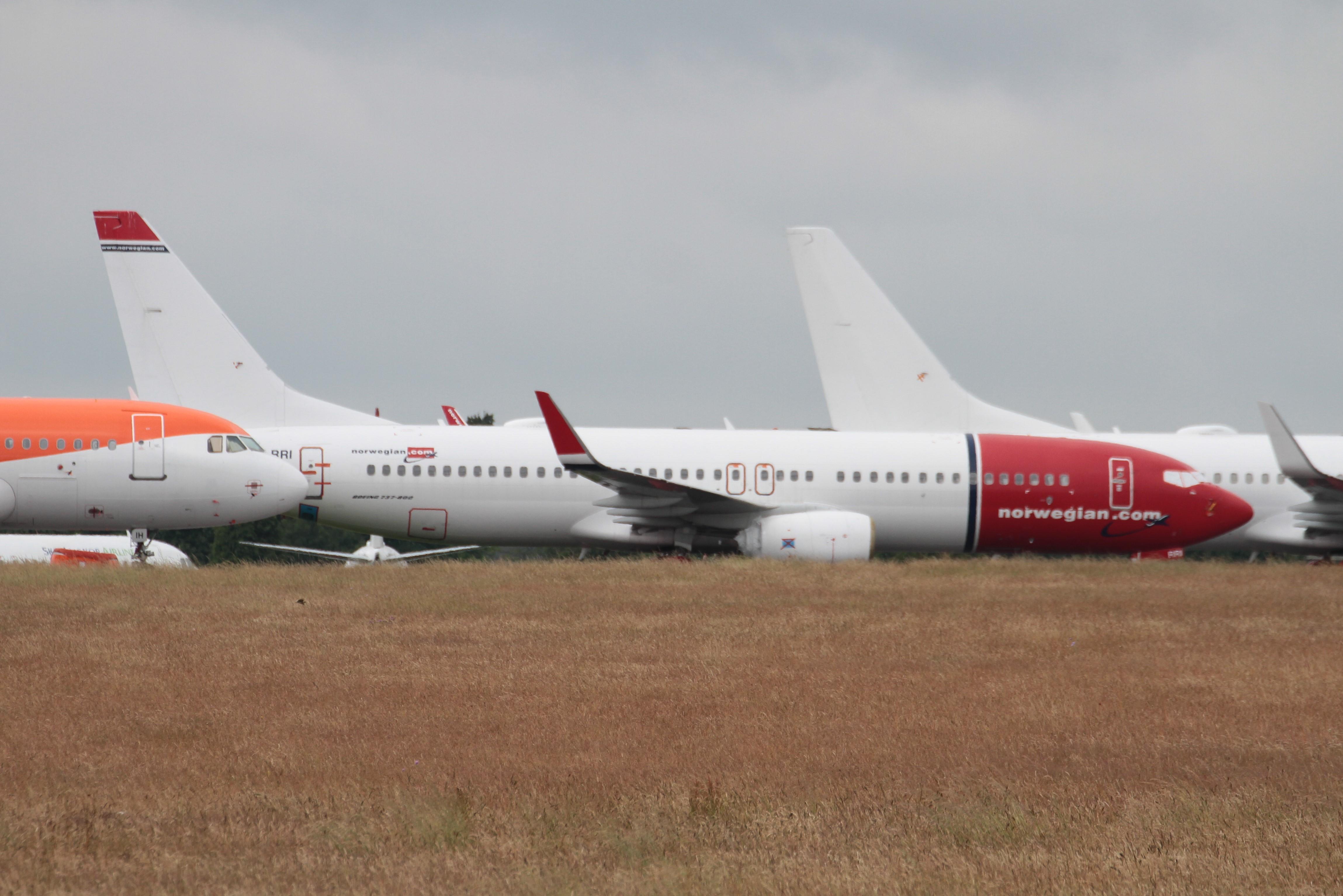 SE-RRI @ EGBP - SE-RRI 2015 Boeing 737-800 Norwegian Air Shuttle Kemble 13.07.21 (1).JPG
 - by PhilR