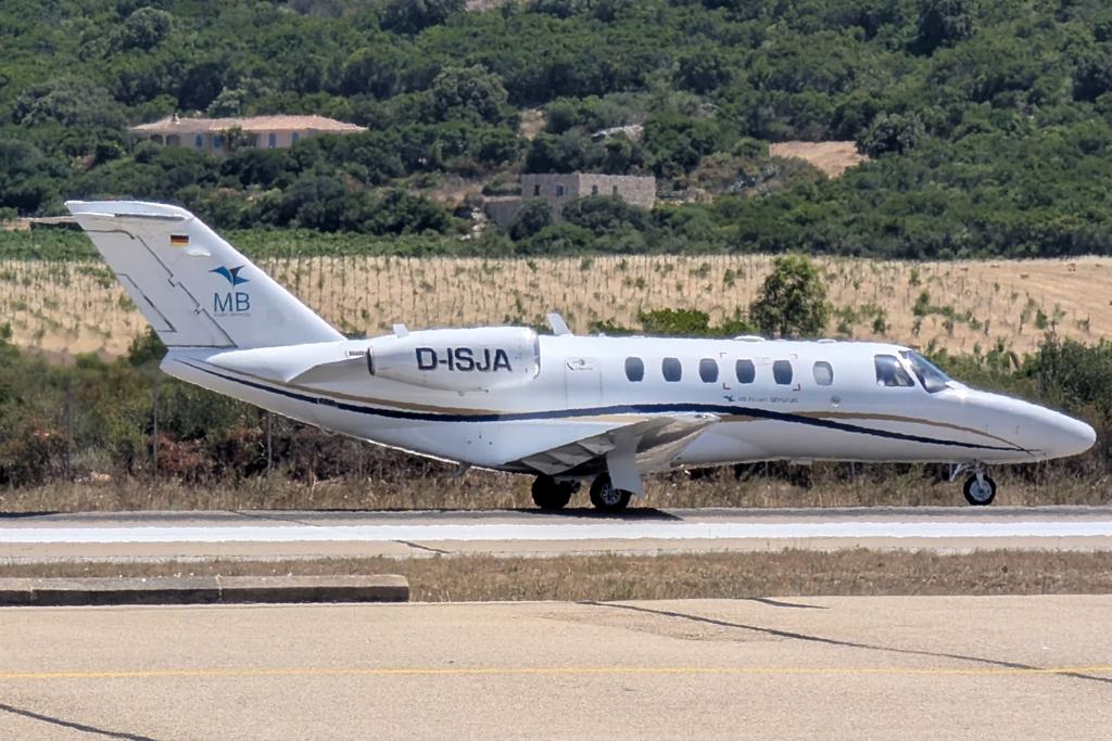 D-ISJA photo, click to enlarge