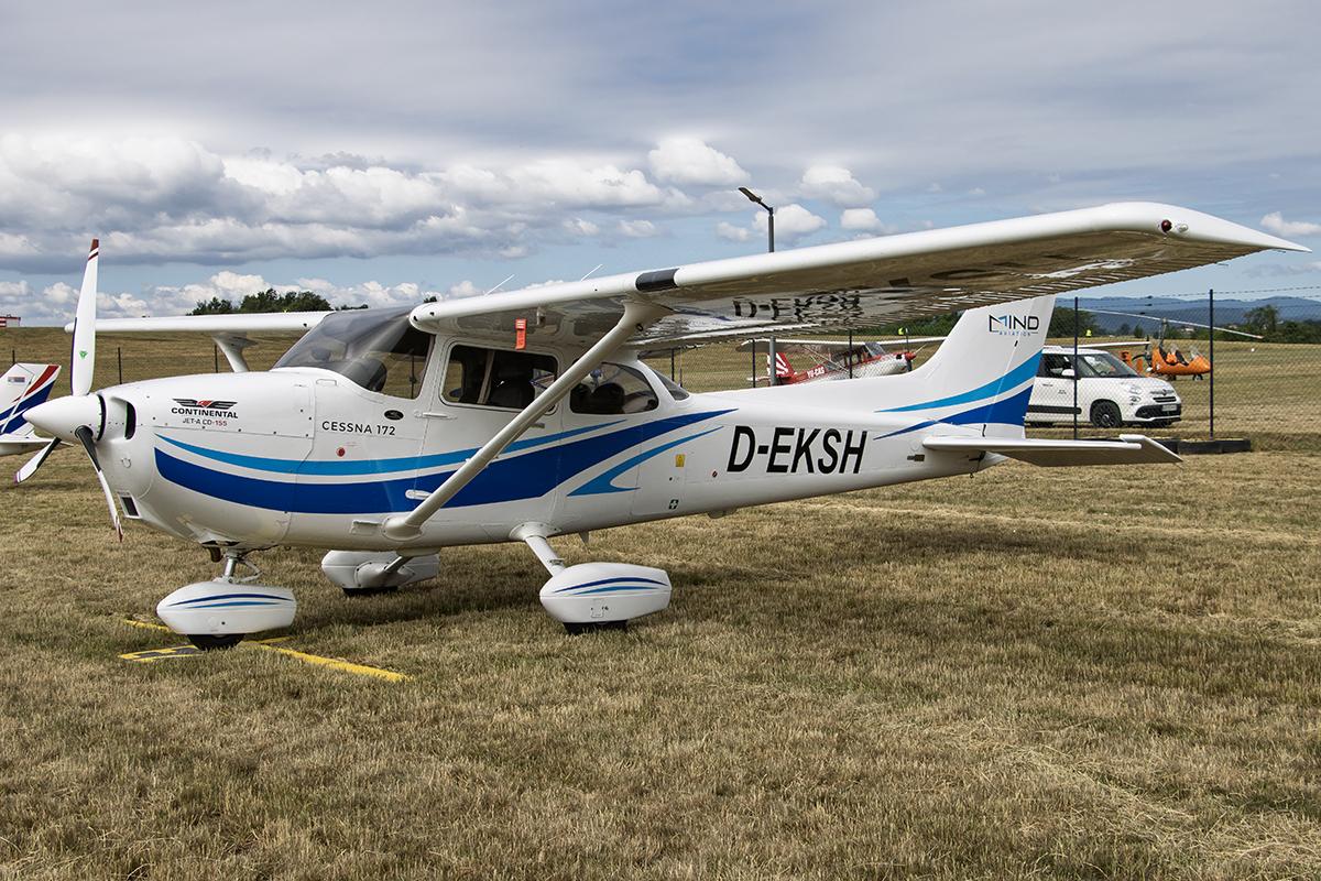D-EKSH photo, click to enlarge