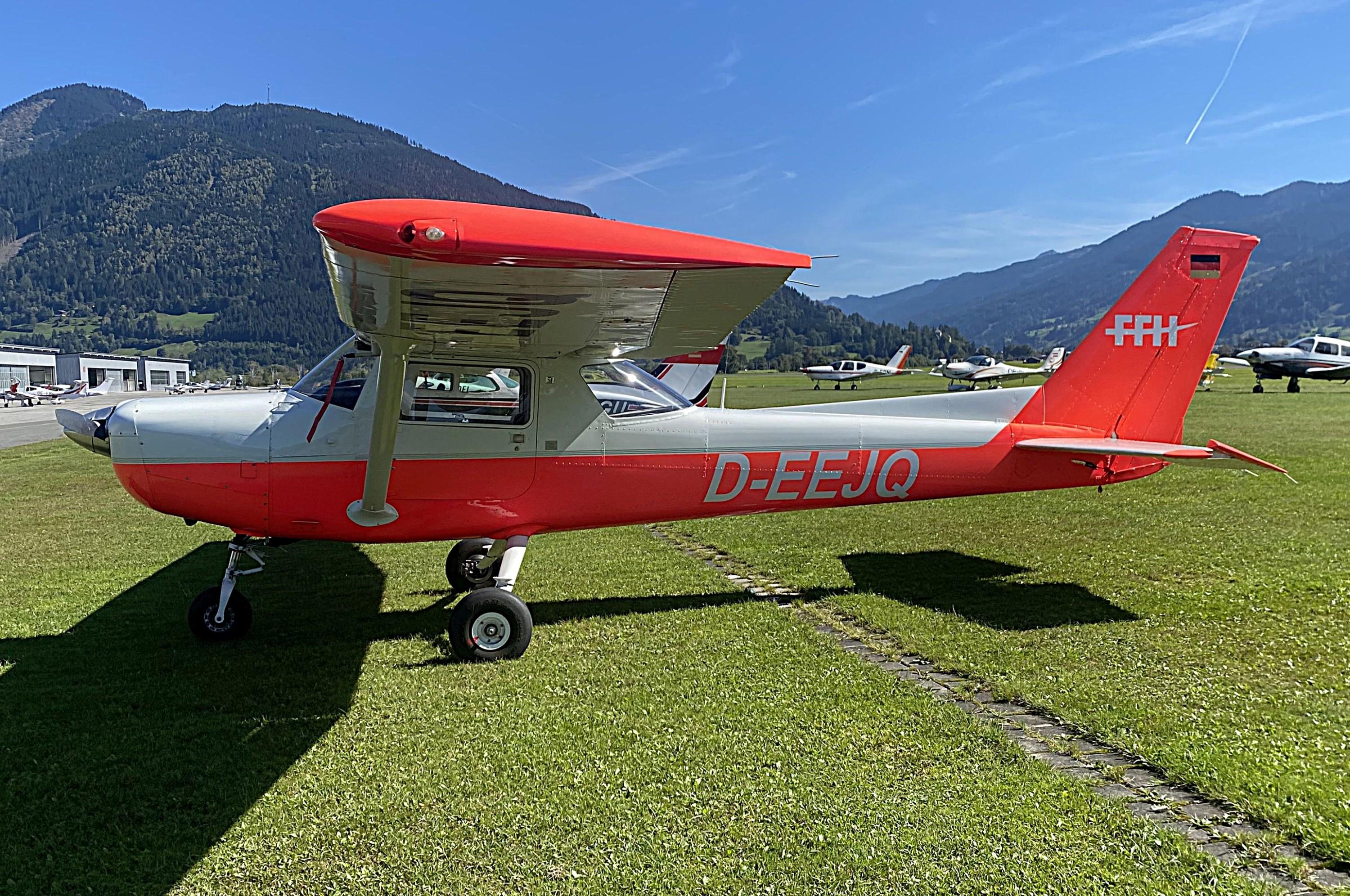 D-EEJQ photo, click to enlarge