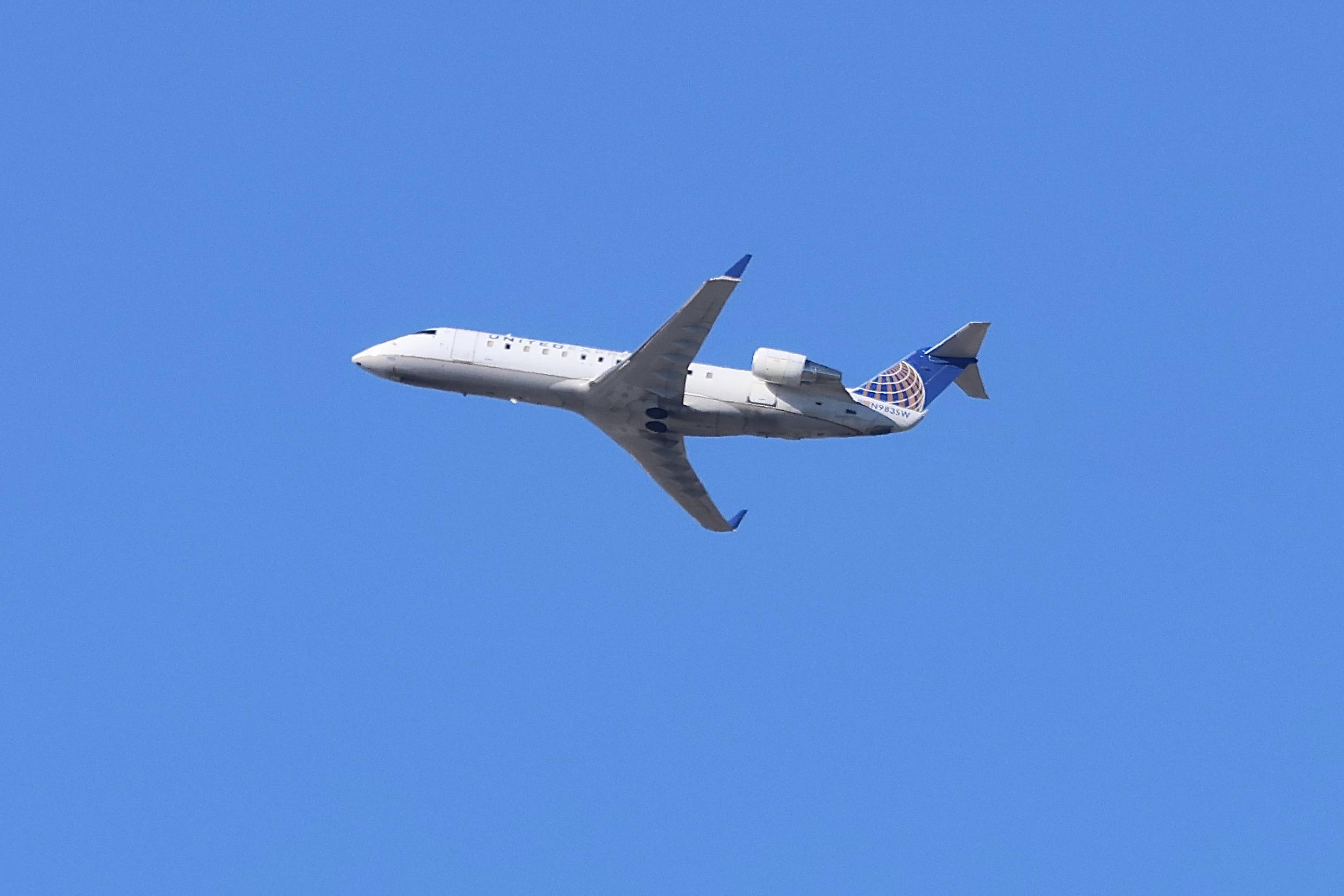 N583SW - RJ SkyWest / United Express Bombardier CRJ-200ER N983SW departing 27L KORD - by MarkKalfas
