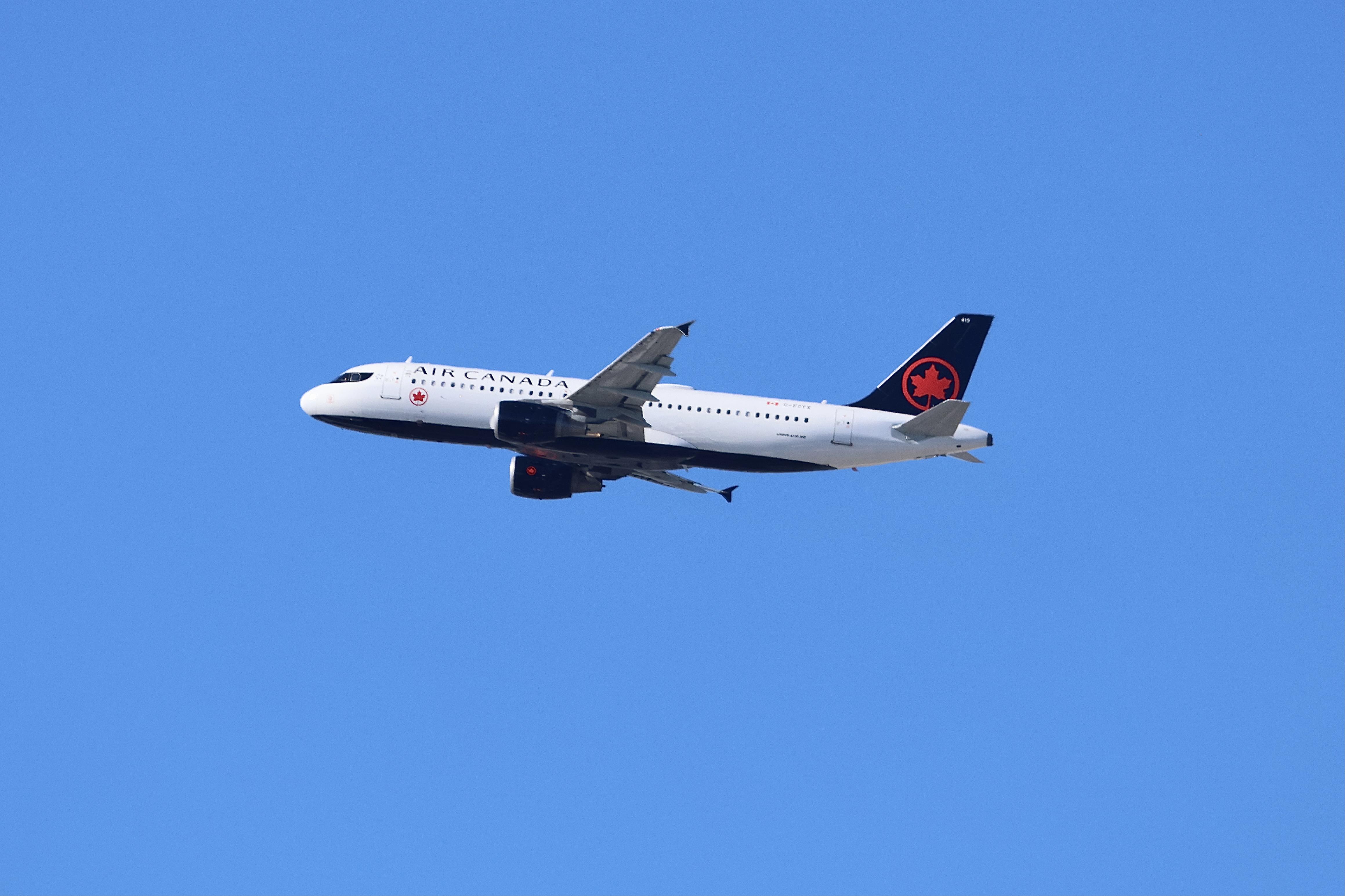 C-FCYX photo, click to enlarge
