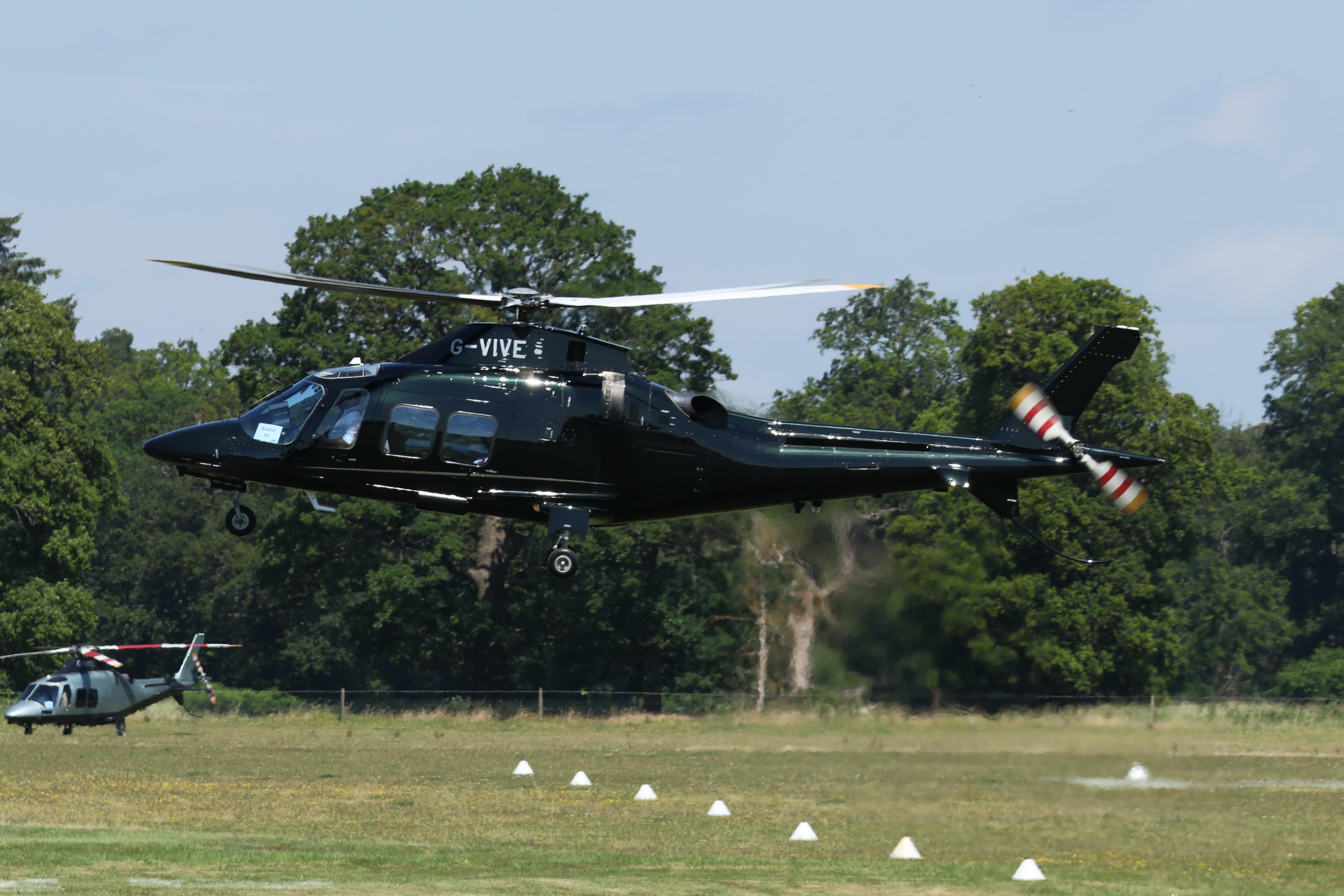 G-VIVE @ ASCOT - G-VIVE 2019 Leonardo AW109SP Grand New Ascot Heliport Ascot Heliport  - by PhilR