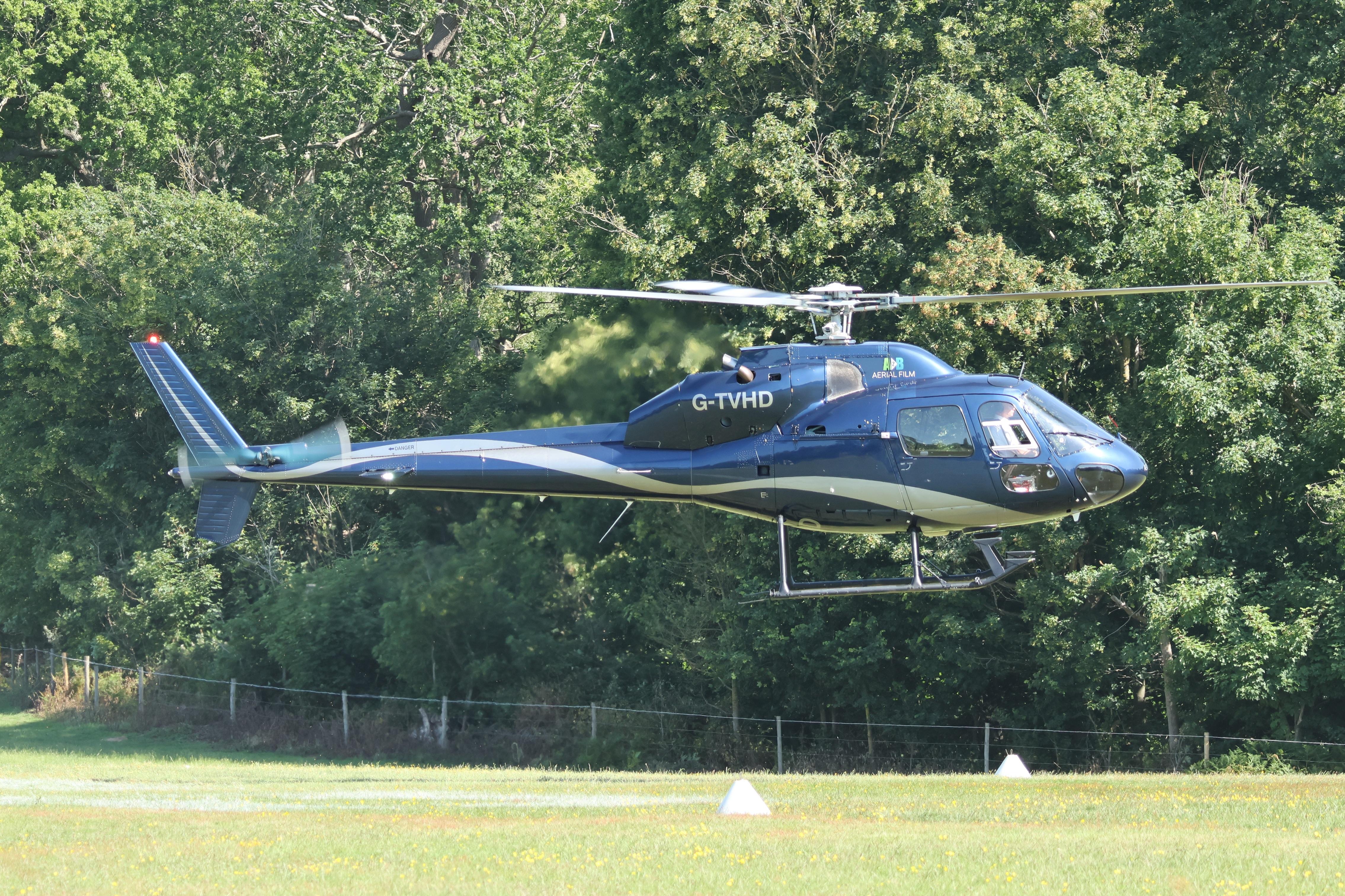 G-TVHD @ ASCOT - G-TVHD 1990 Aerospatiale AS355F2 Ecureuil ll Ascot Heliport 
 - by PhilR
