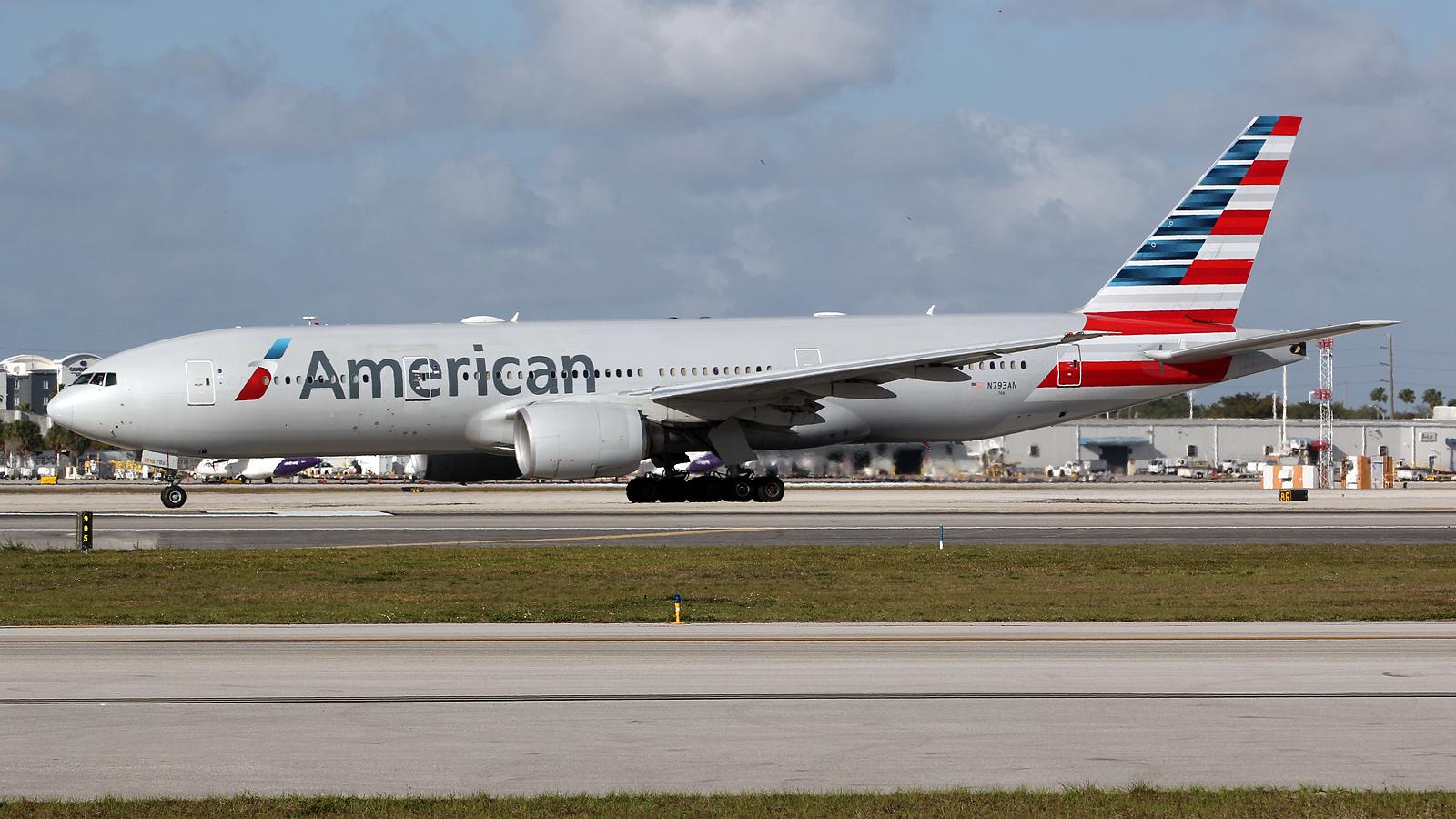 N793AN @ KMIA - at mia - by Ronald