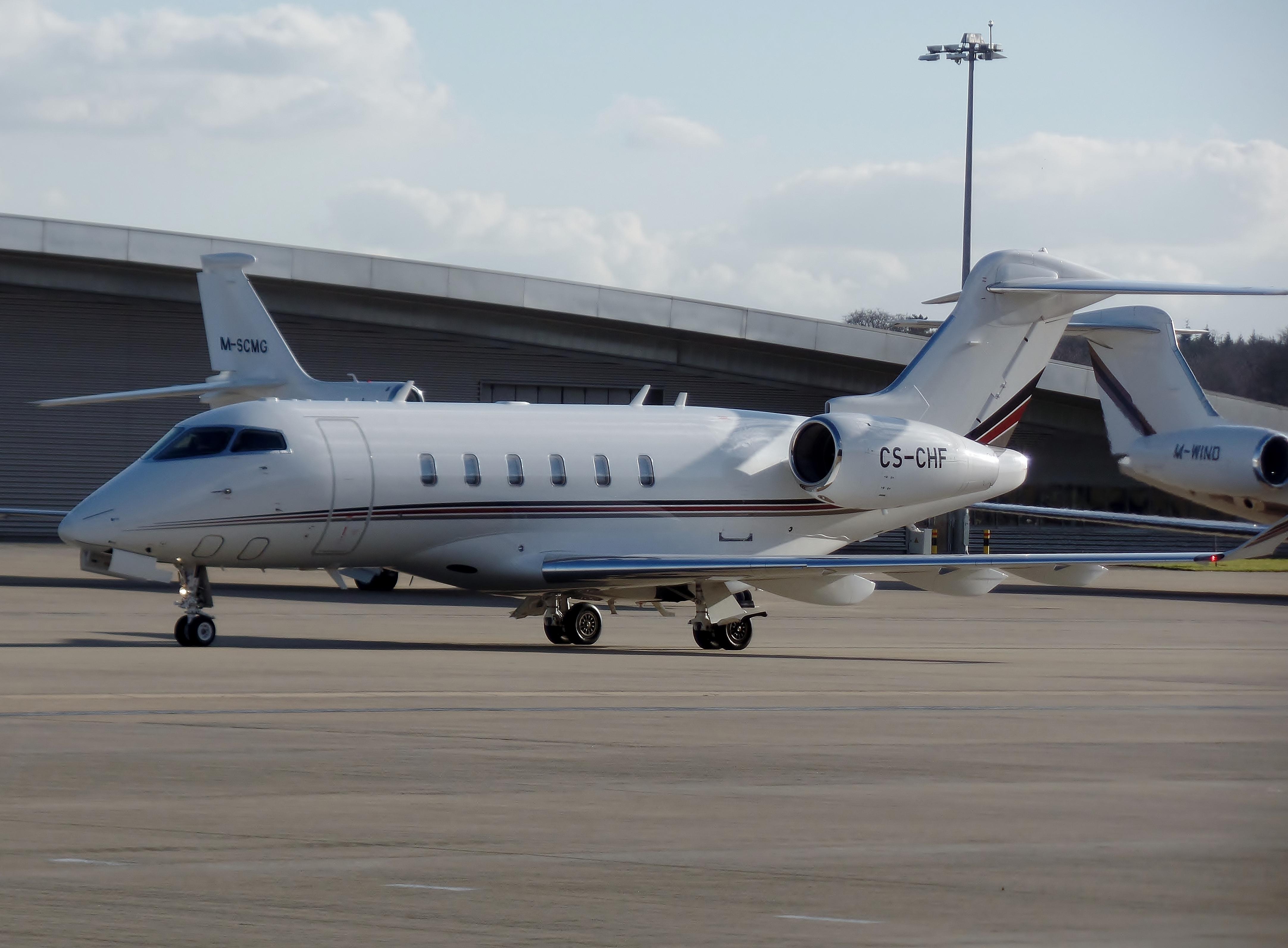 CS-CHF @ EGLF - CS-CHF 2017 Bombardier Challenger 350 Farnborough 
 - by PhilR