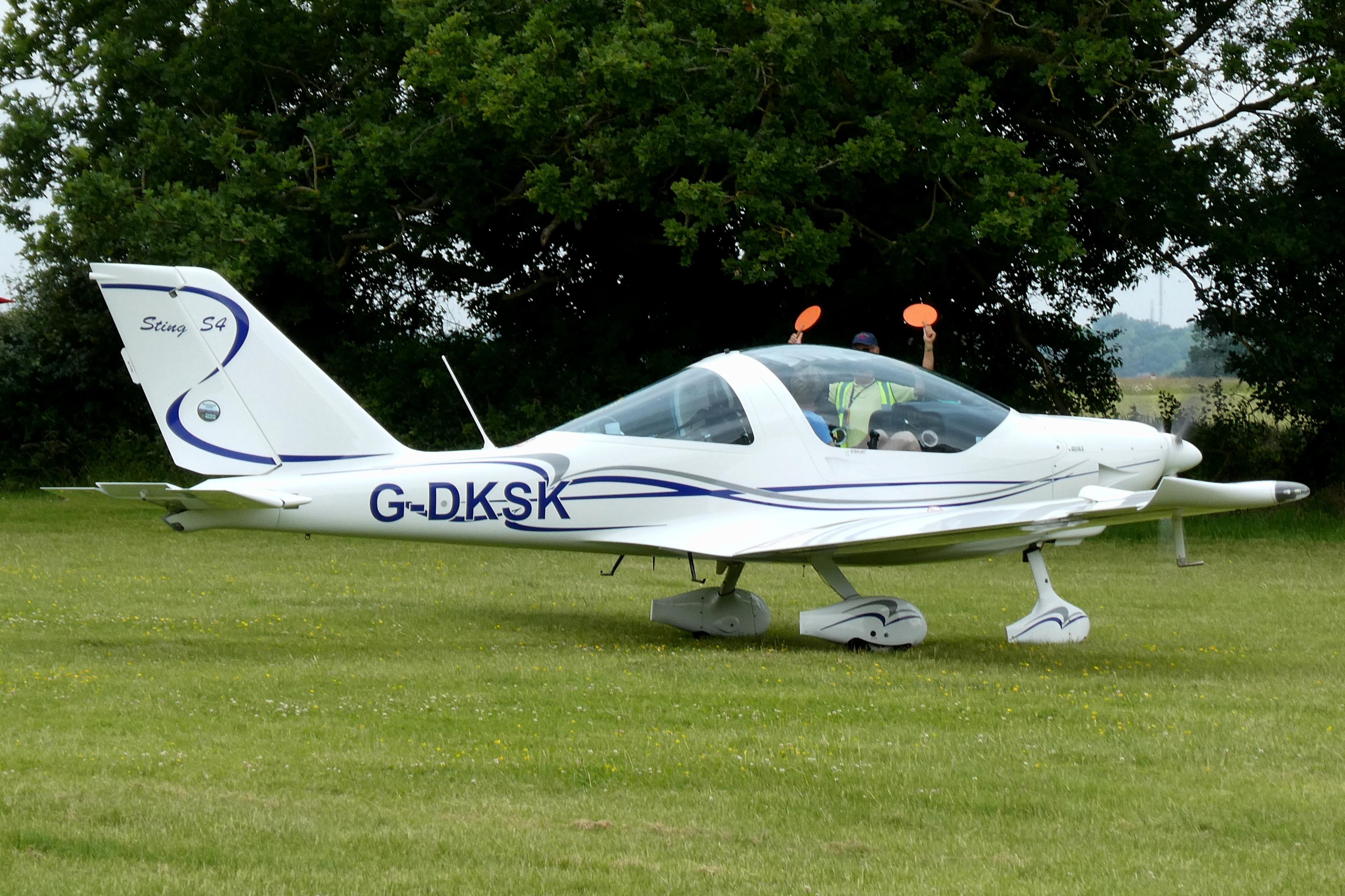 G-DKSK @ X3PF - Just landed at Priory Farm for the 2026 Fathers Day Fly In. - by Graham Reeve