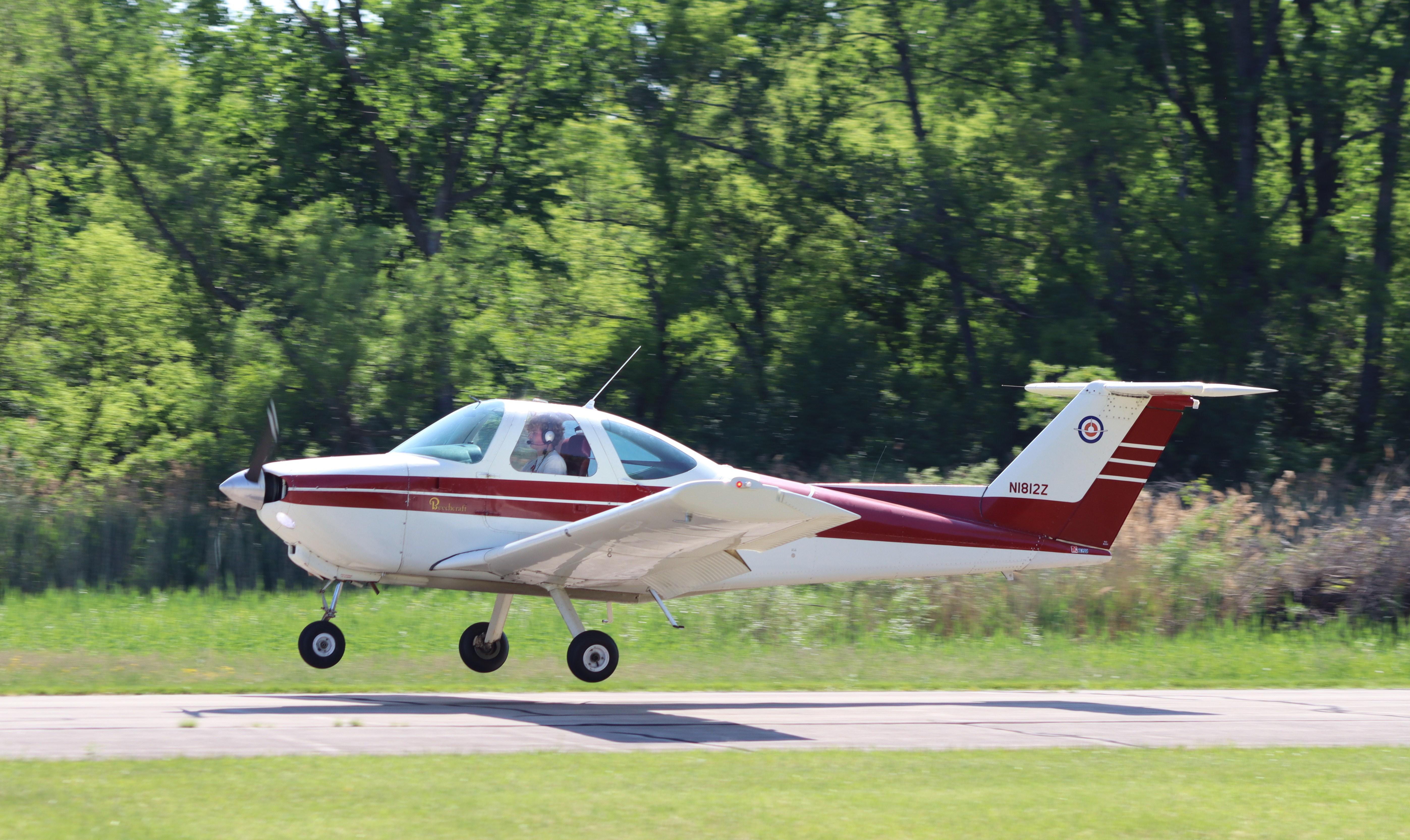 N1812Z photo, click to enlarge