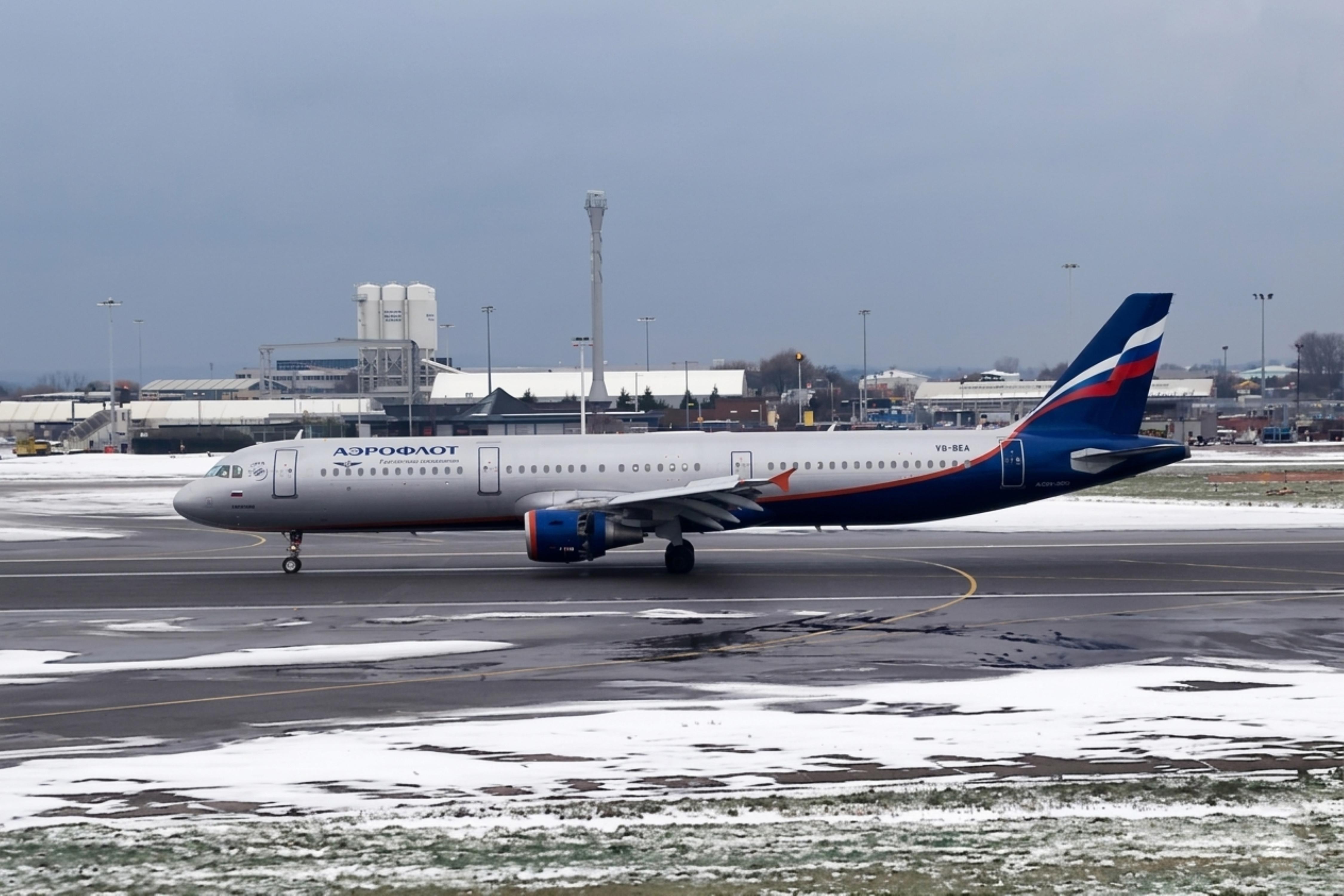 VQ-BEA @ EGLL - VQ-BEA 2009 A321-200 Aeroflot LHR  - by PhilR