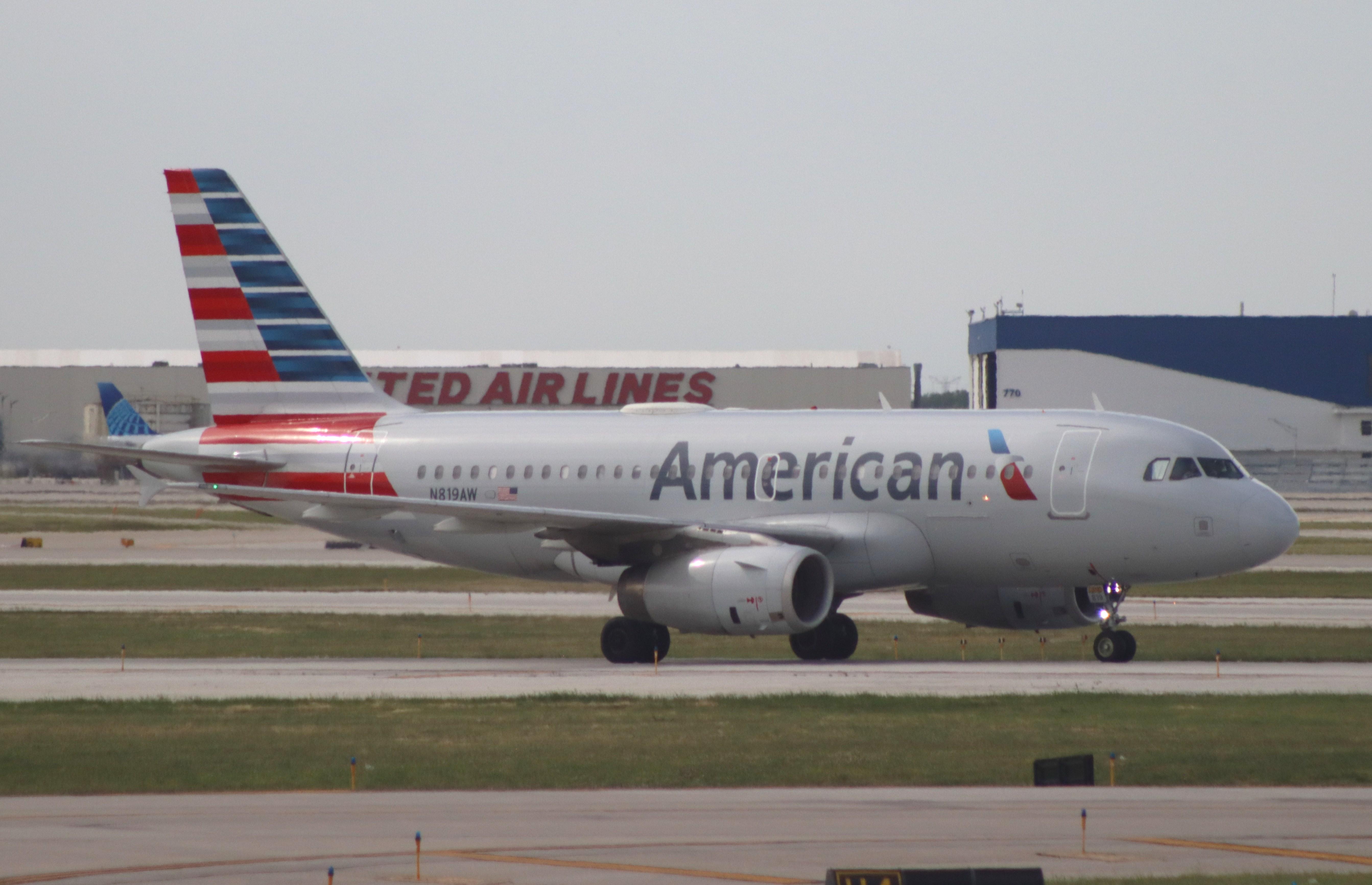 N819AW @ KORD - Airbus A319-132 - by MarkPasqualino
