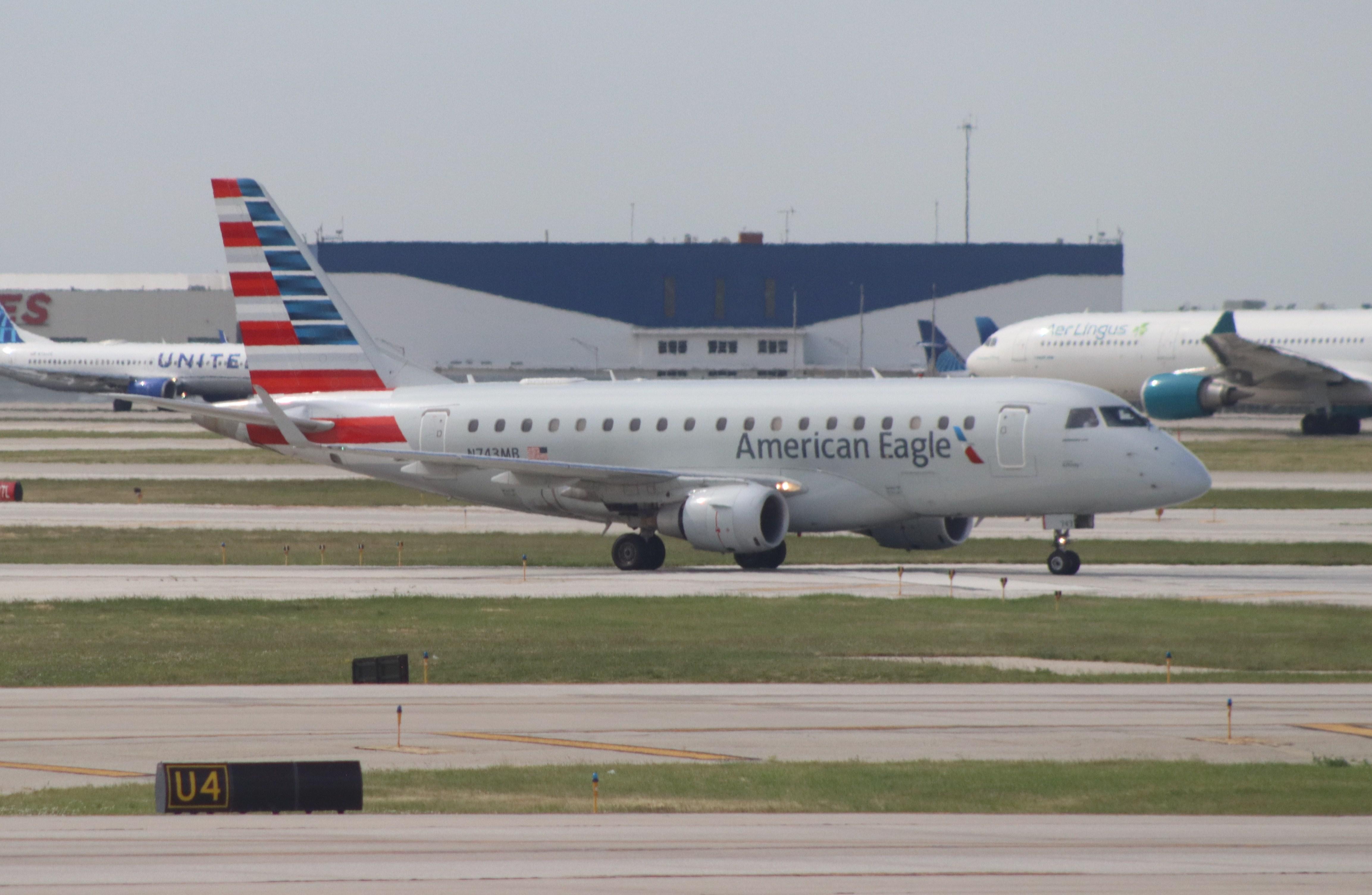 N743MB @ KORD - ERJ-170-100SE - by MarkPasqualino
