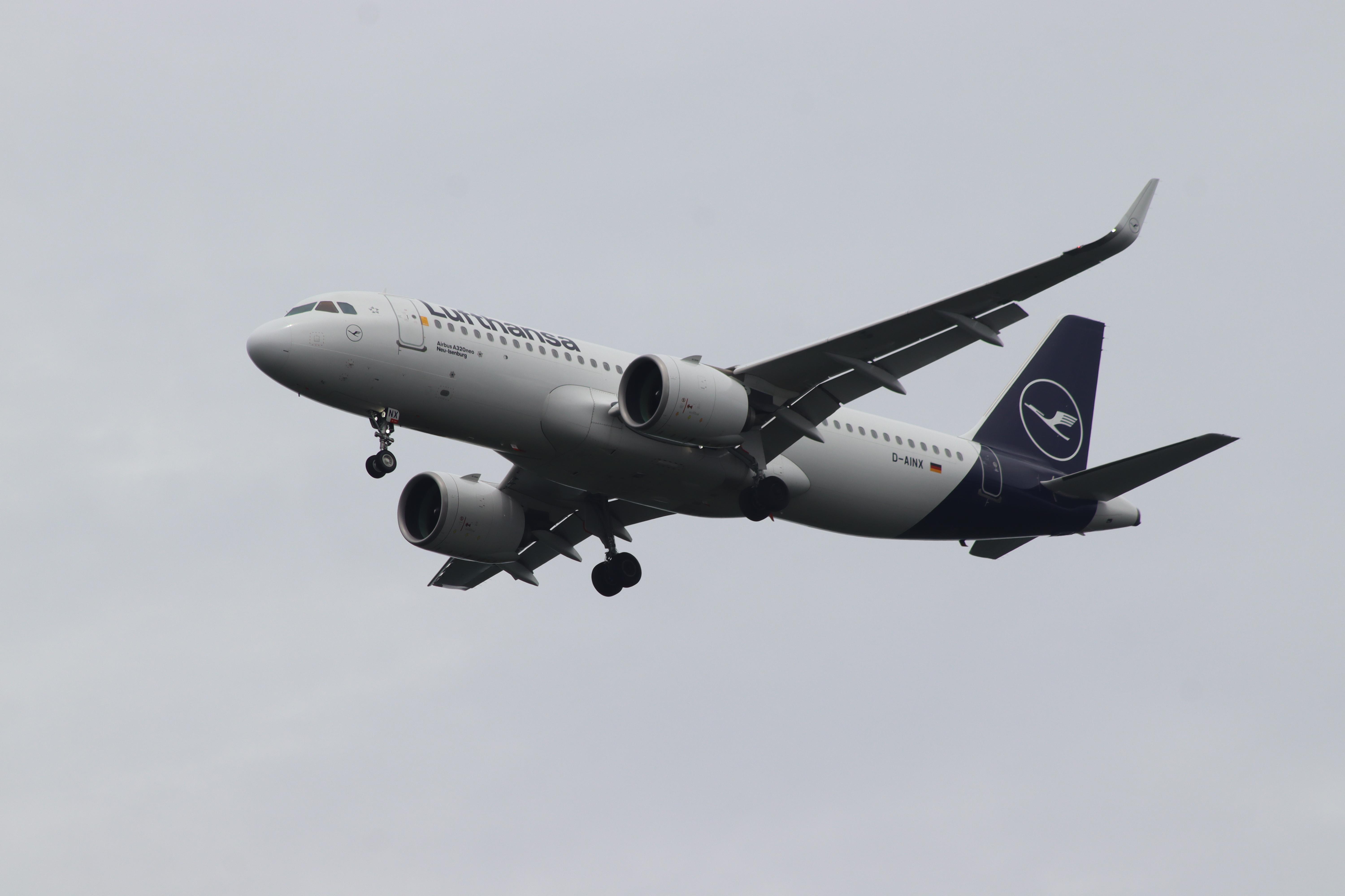 D-AINX @ EDDF - Airbus A320-271N - by MarkPasqualino