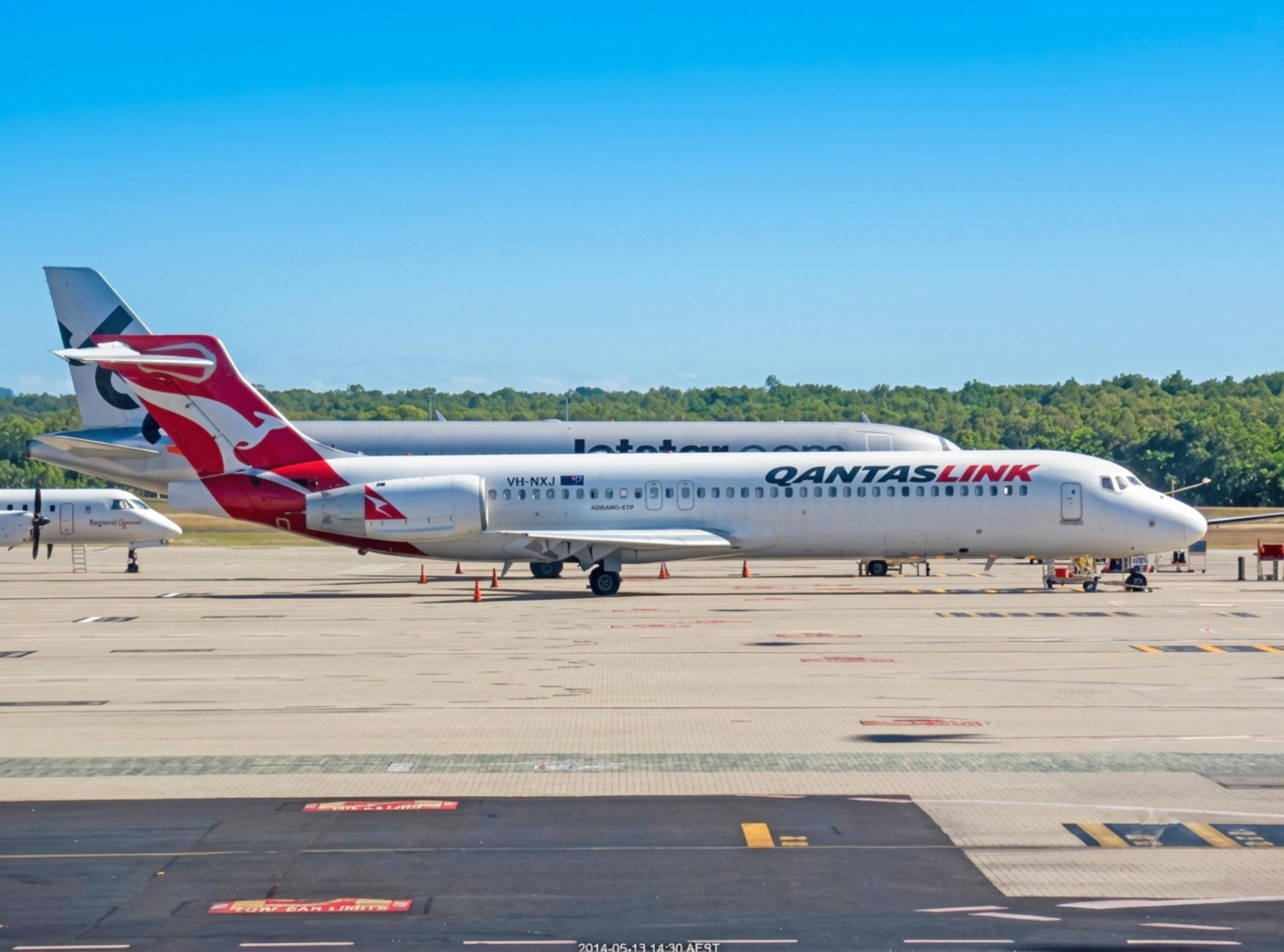 VH-NXJ photo, click to enlarge